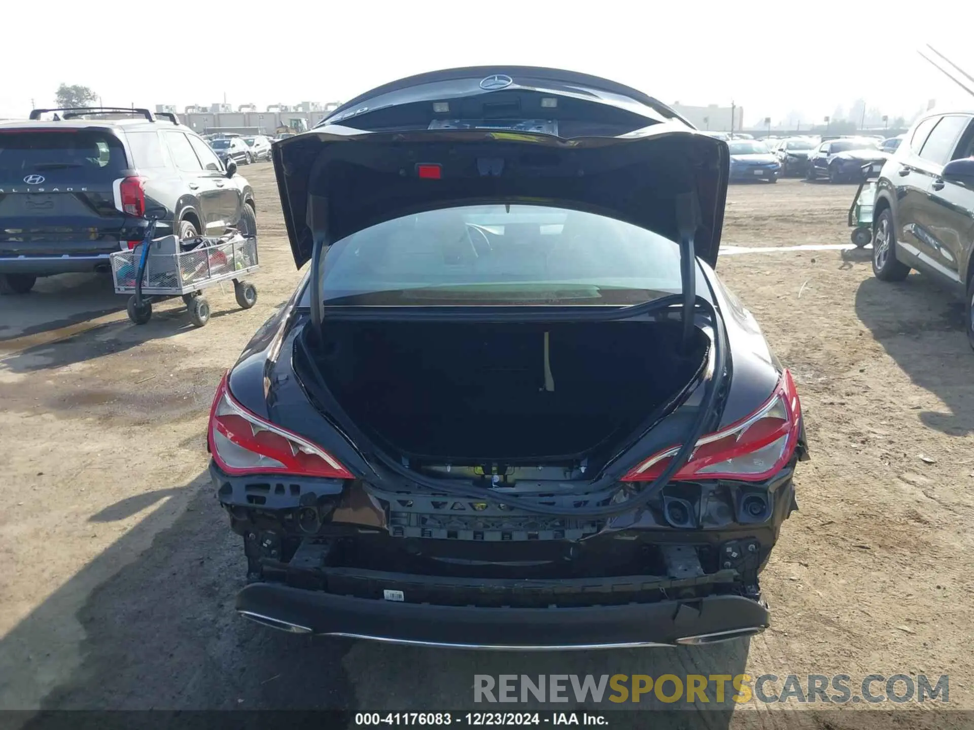 17 fotografías del automóvil dañado WDDSJ4EB0KN717128 MERCEDES-BENZ CLA 250 2019