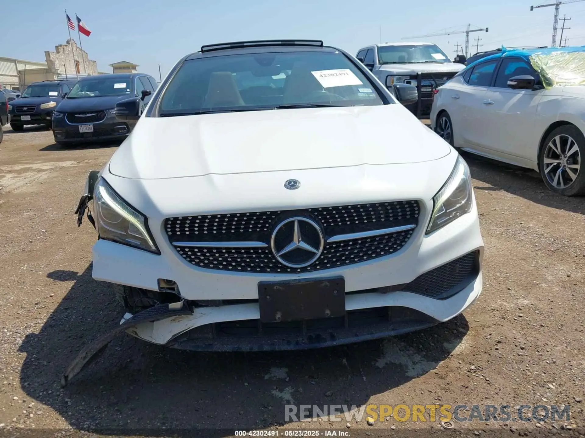 13 fotografías del automóvil dañado WDDSJ4EB1KN726095 MERCEDES-BENZ CLA 250 2019