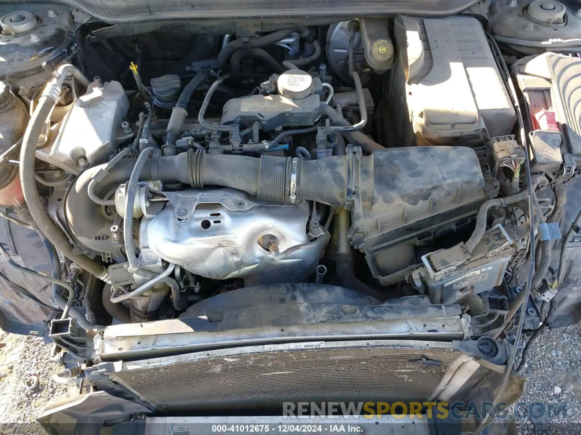 10 fotografías del automóvil dañado WDDSJ4EB4KN743893 MERCEDES-BENZ CLA 250 2019