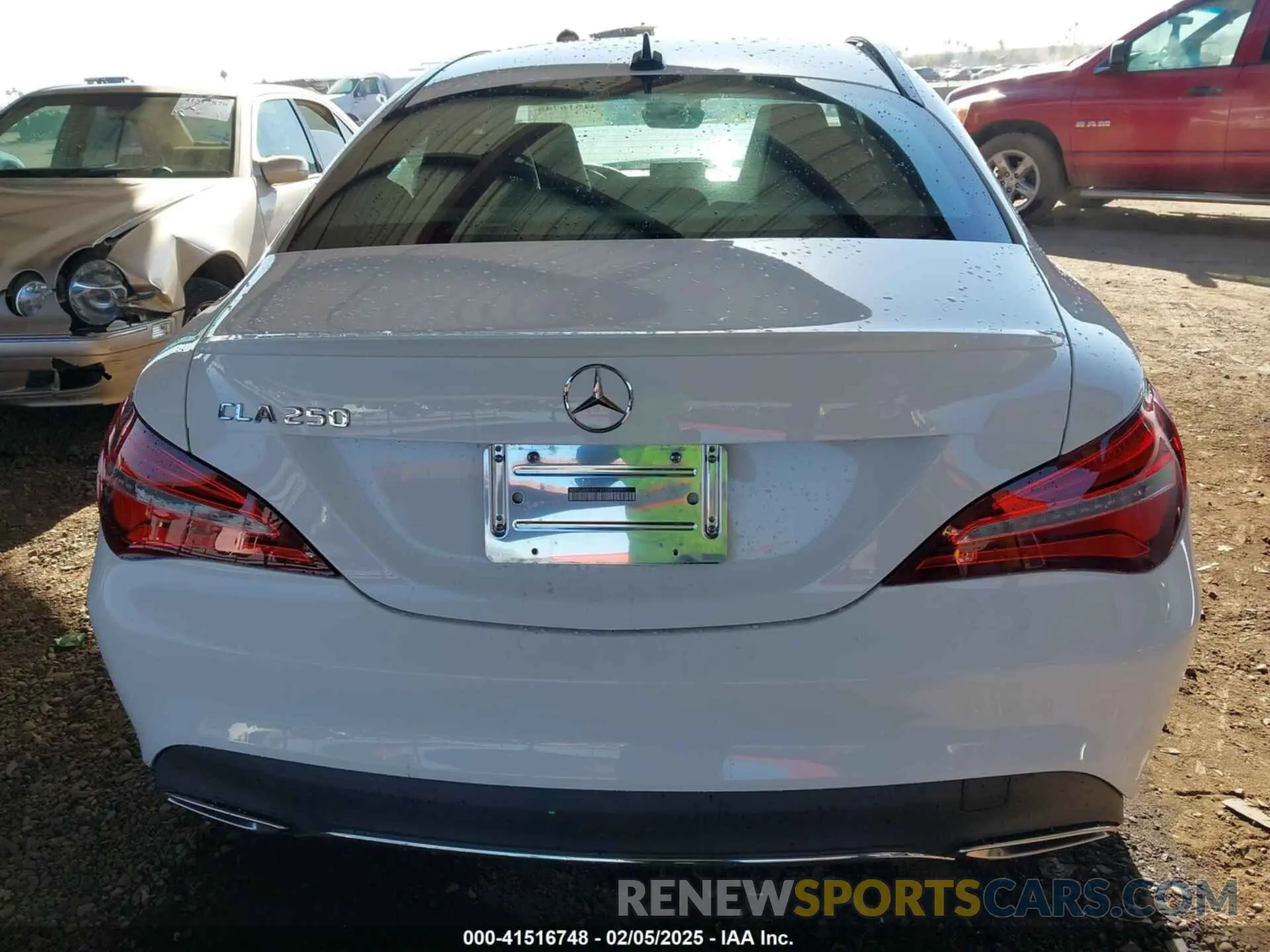 16 fotografías del automóvil dañado WDDSJ4EB5KN747130 MERCEDES-BENZ CLA 250 2019