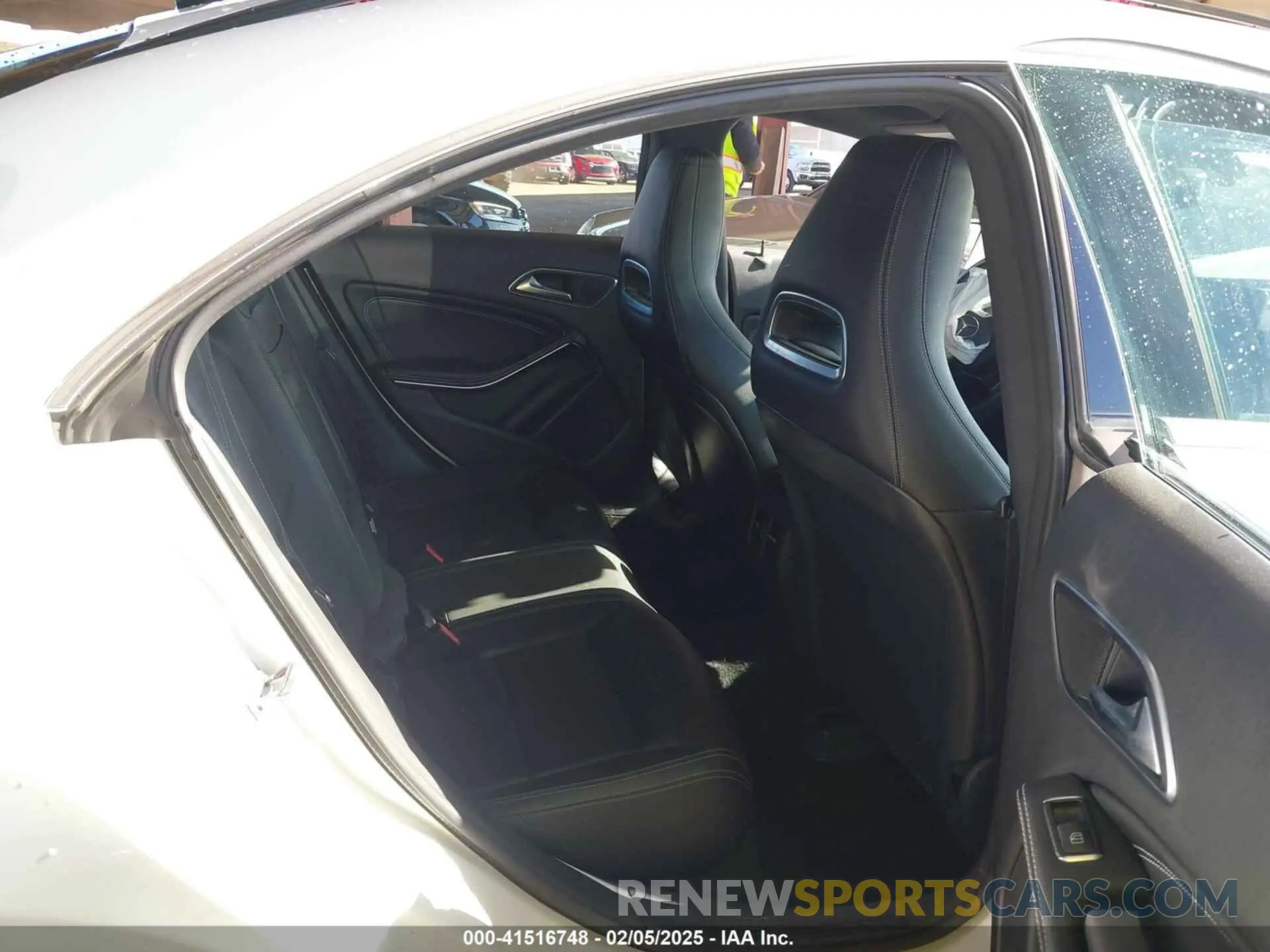 8 fotografías del automóvil dañado WDDSJ4EB5KN747130 MERCEDES-BENZ CLA 250 2019