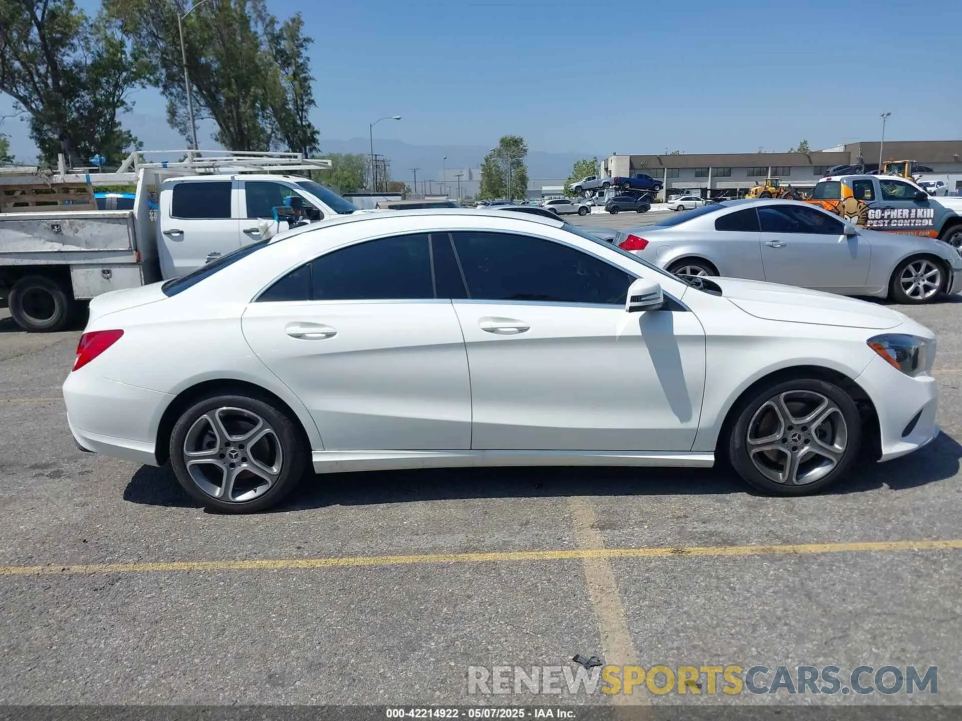 14 fotografías del automóvil dañado WDDSJ4EB5KN769676 MERCEDES-BENZ CLA 250 2019