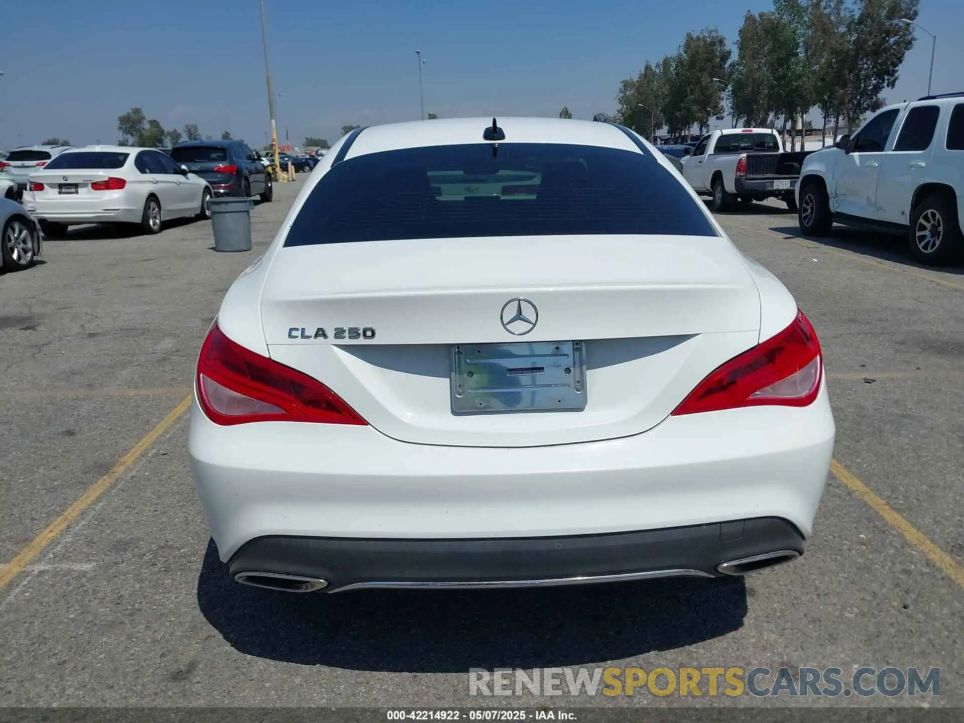 17 fotografías del automóvil dañado WDDSJ4EB5KN769676 MERCEDES-BENZ CLA 250 2019