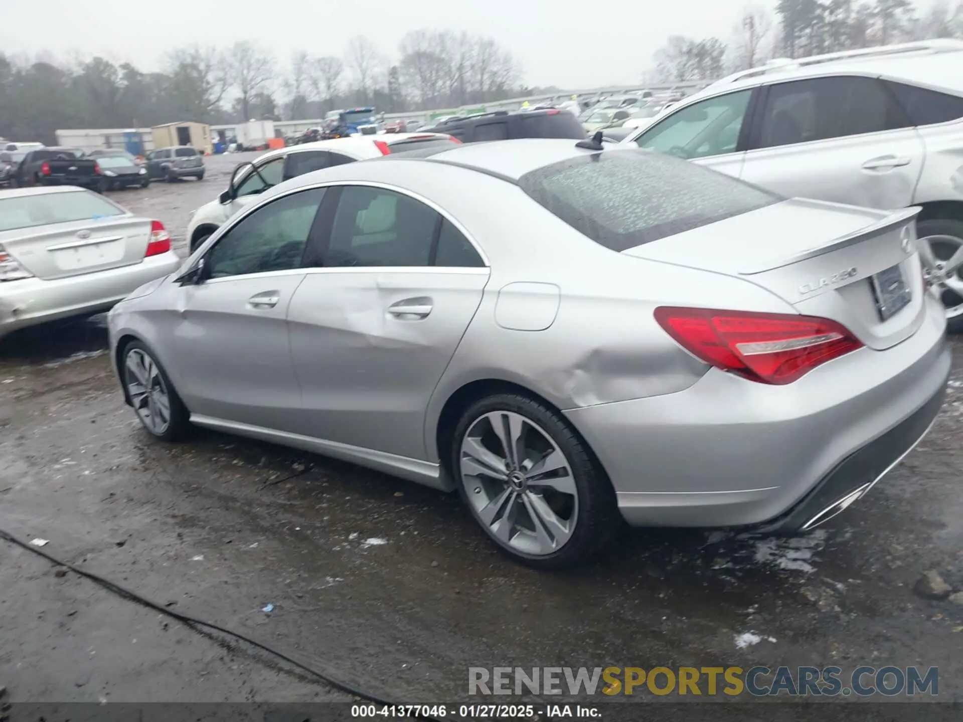 14 fotografías del automóvil dañado WDDSJ4EB6KN722477 MERCEDES-BENZ CLA 250 2019