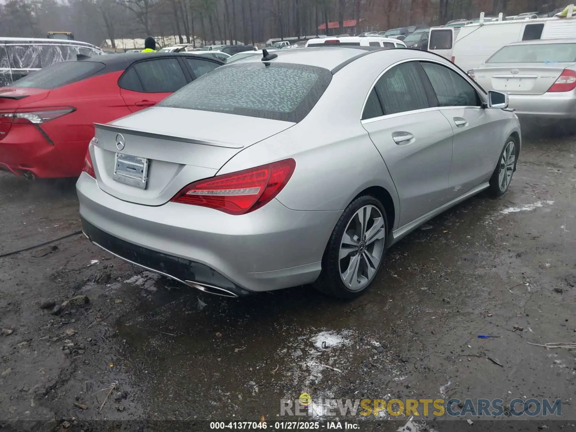 4 fotografías del automóvil dañado WDDSJ4EB6KN722477 MERCEDES-BENZ CLA 250 2019