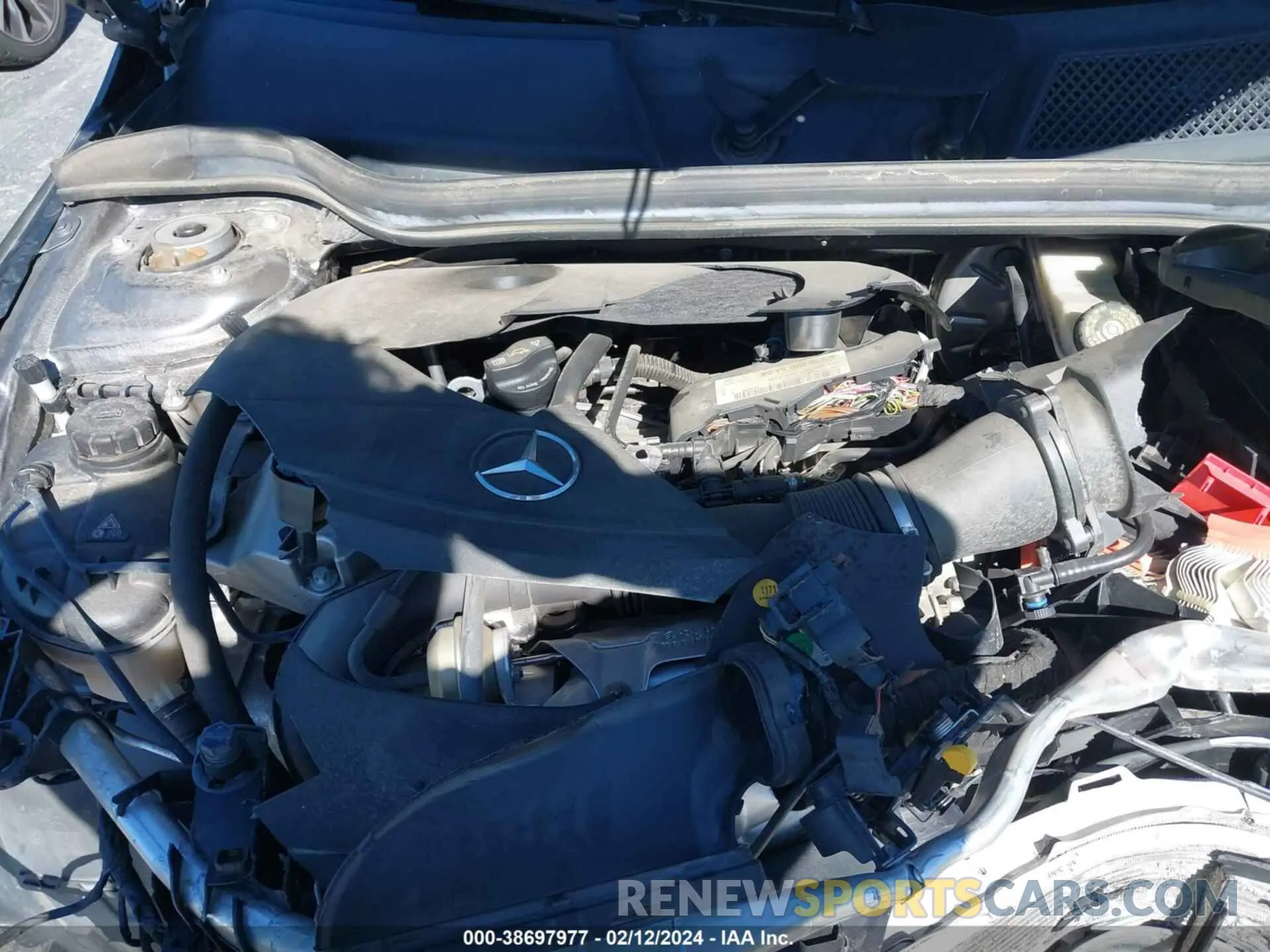 10 fotografías del automóvil dañado WDDSJ4EB6KN751414 MERCEDES-BENZ CLA 250 2019