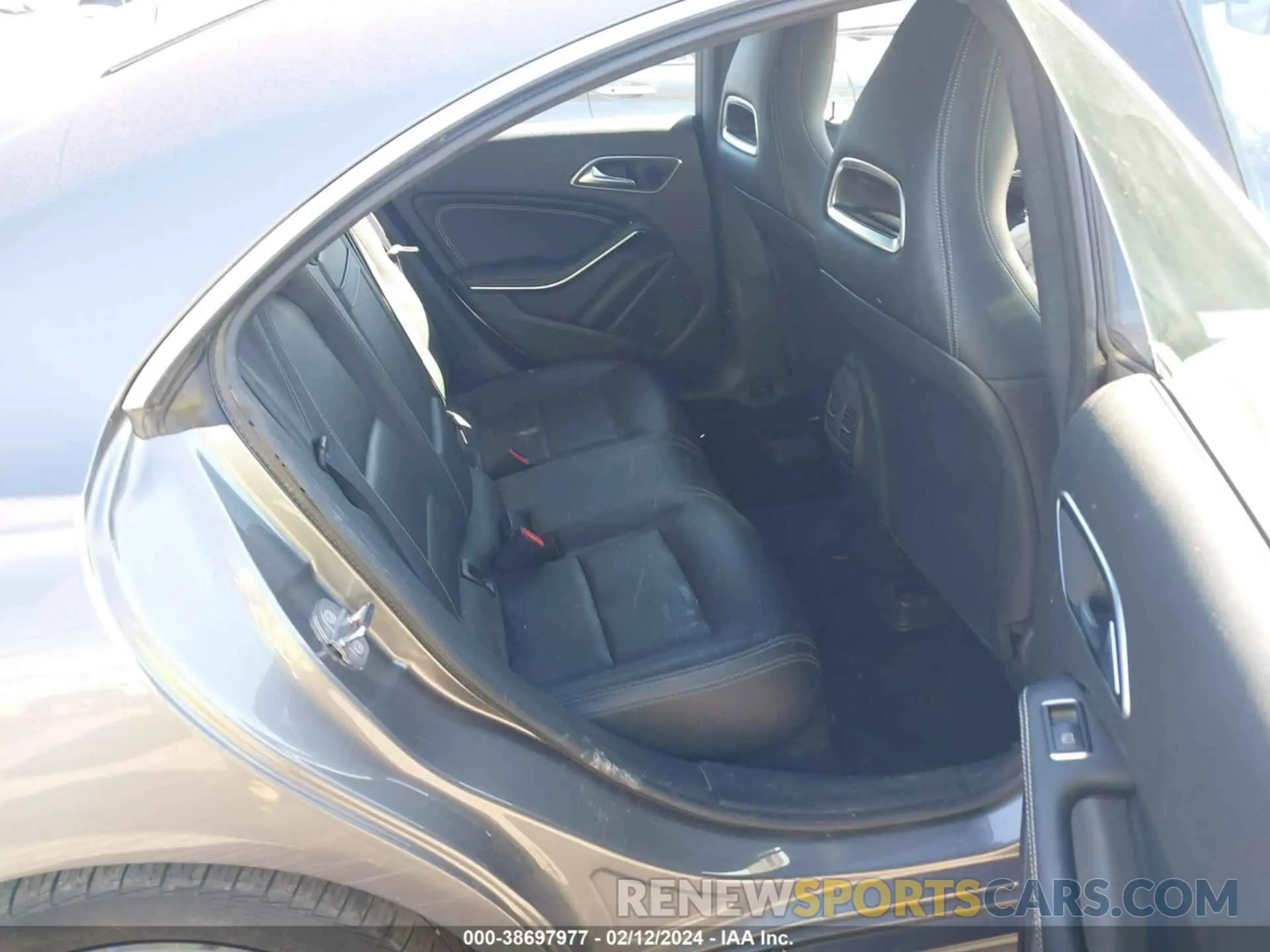 8 fotografías del automóvil dañado WDDSJ4EB6KN751414 MERCEDES-BENZ CLA 250 2019