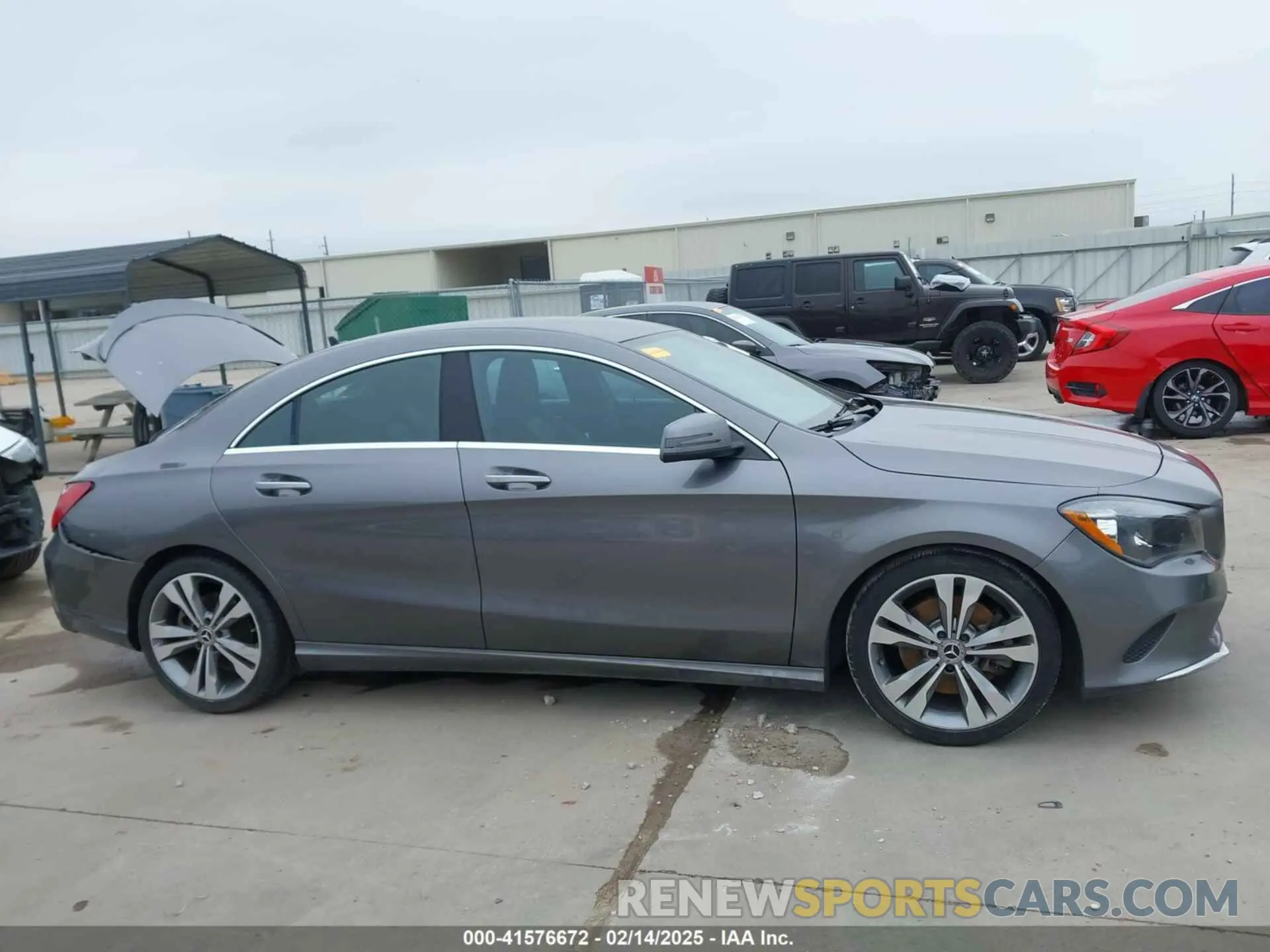 13 fotografías del automóvil dañado WDDSJ4EB6KN757732 MERCEDES-BENZ CLA 250 2019