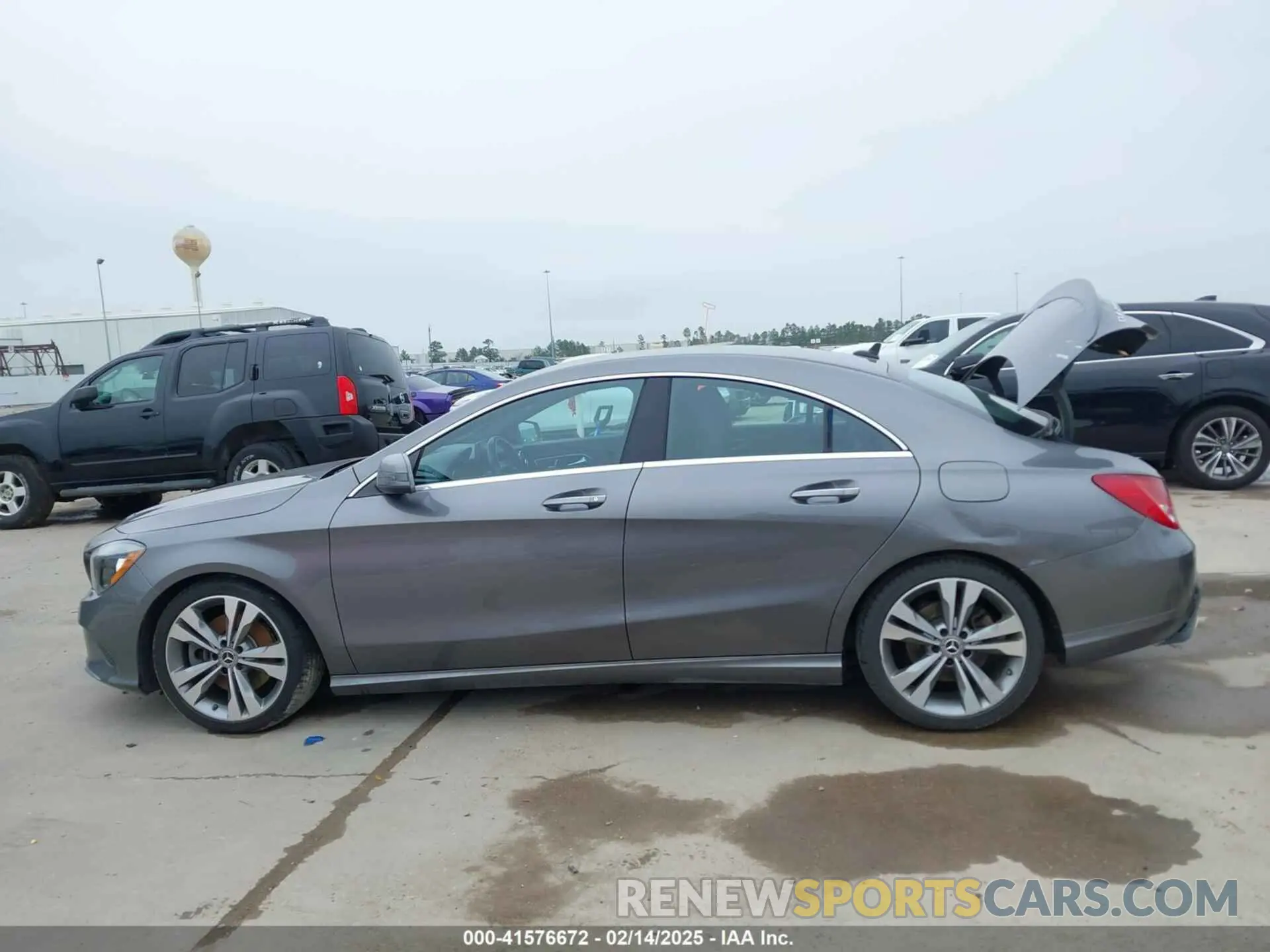 14 fotografías del automóvil dañado WDDSJ4EB6KN757732 MERCEDES-BENZ CLA 250 2019