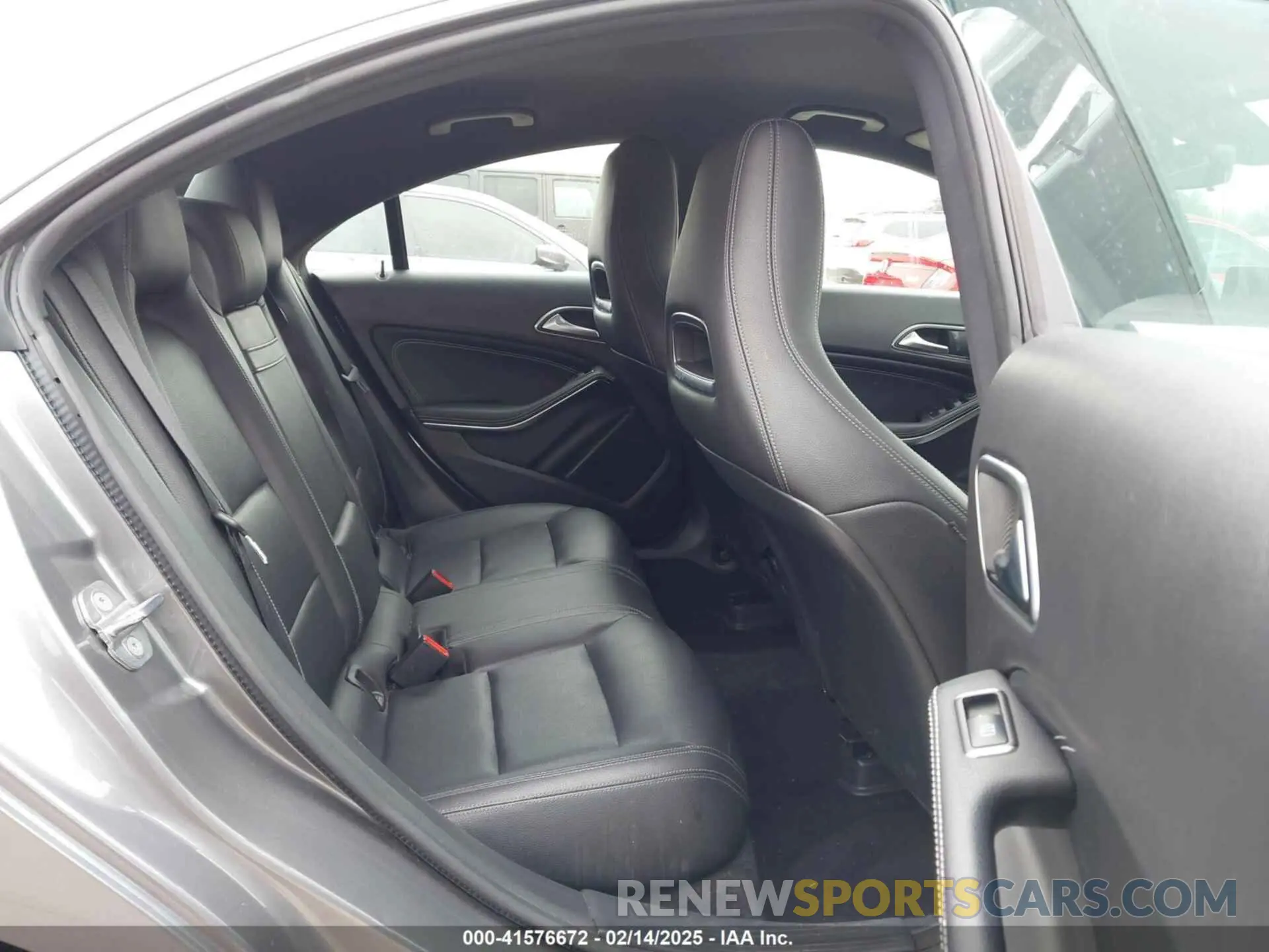 8 fotografías del automóvil dañado WDDSJ4EB6KN757732 MERCEDES-BENZ CLA 250 2019