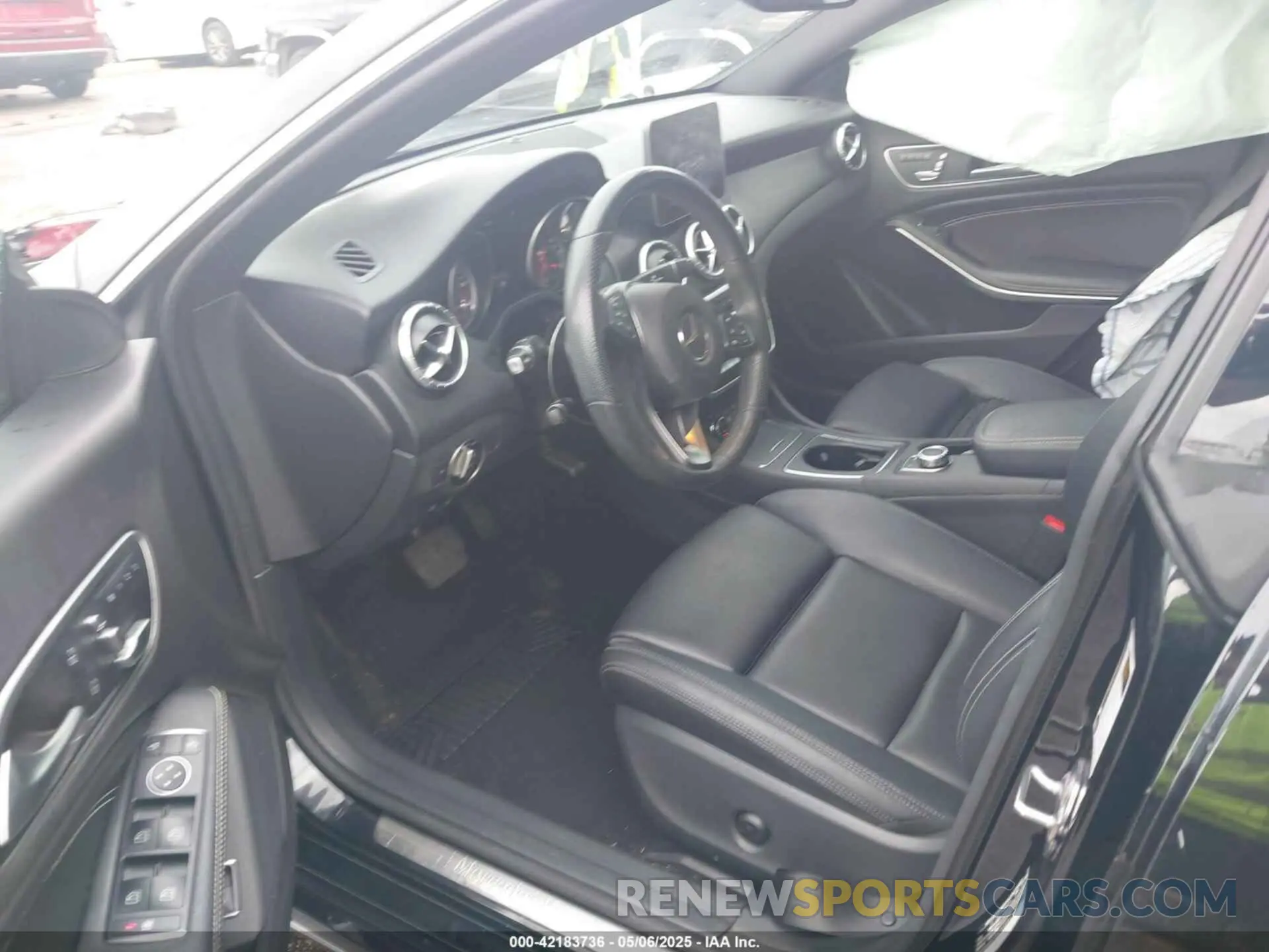 5 fotografías del automóvil dañado WDDSJ4EB7KN710306 MERCEDES-BENZ CLA 250 2019