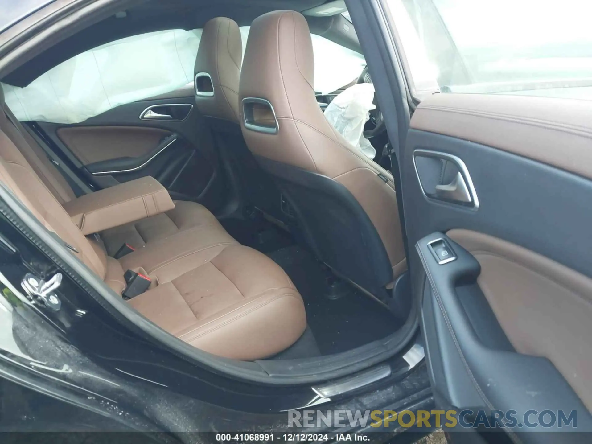 8 fotografías del automóvil dañado WDDSJ4GB8KN740296 MERCEDES-BENZ CLA 250 2019