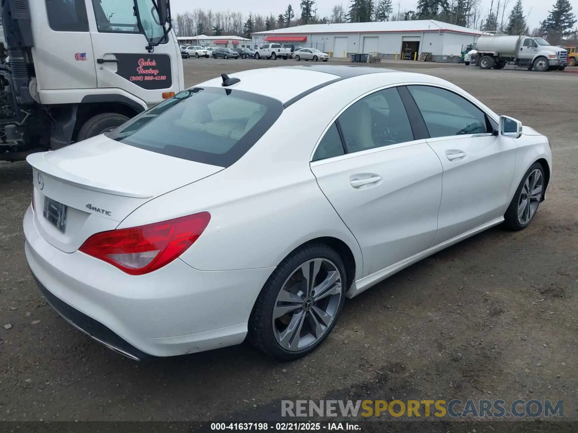 4 fotografías del automóvil dañado WDDSJ4GB9KN724673 MERCEDES-BENZ CLA 250 2019