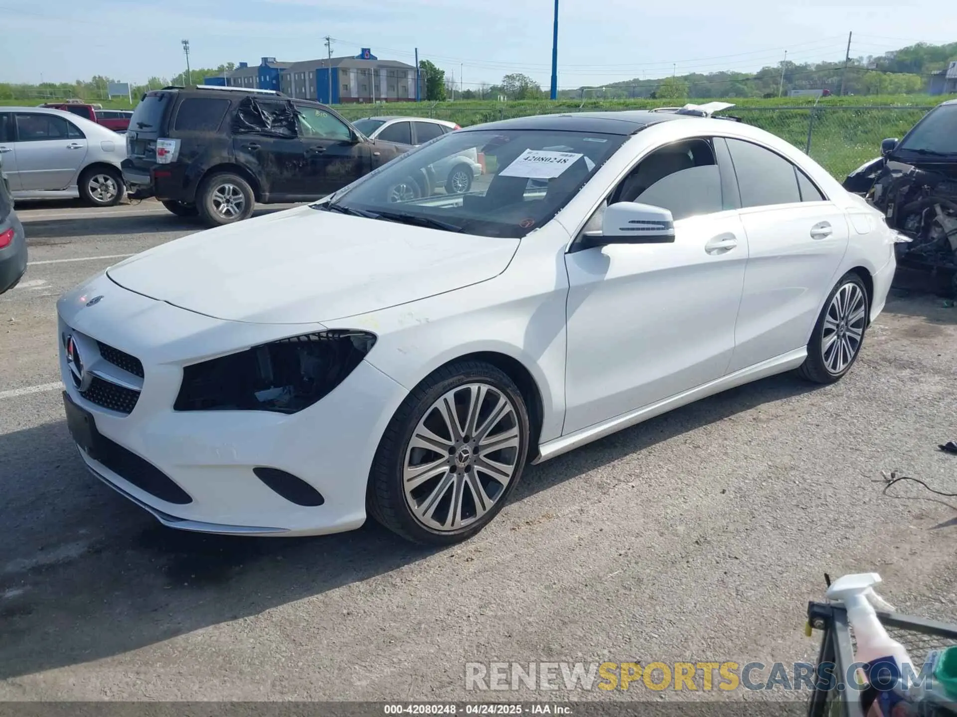 2 fotografías del automóvil dañado WDDSJ4GB9KN743255 MERCEDES-BENZ CLA 250 2019
