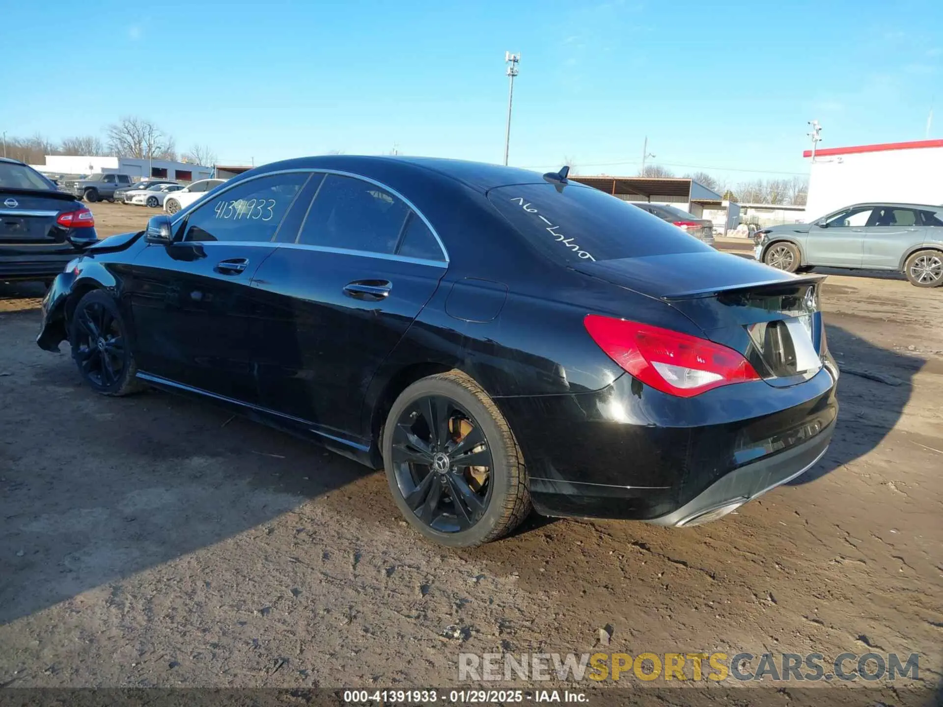 3 fotografías del automóvil dañado WDDSJ4GB9KN761559 MERCEDES-BENZ CLA 250 2019