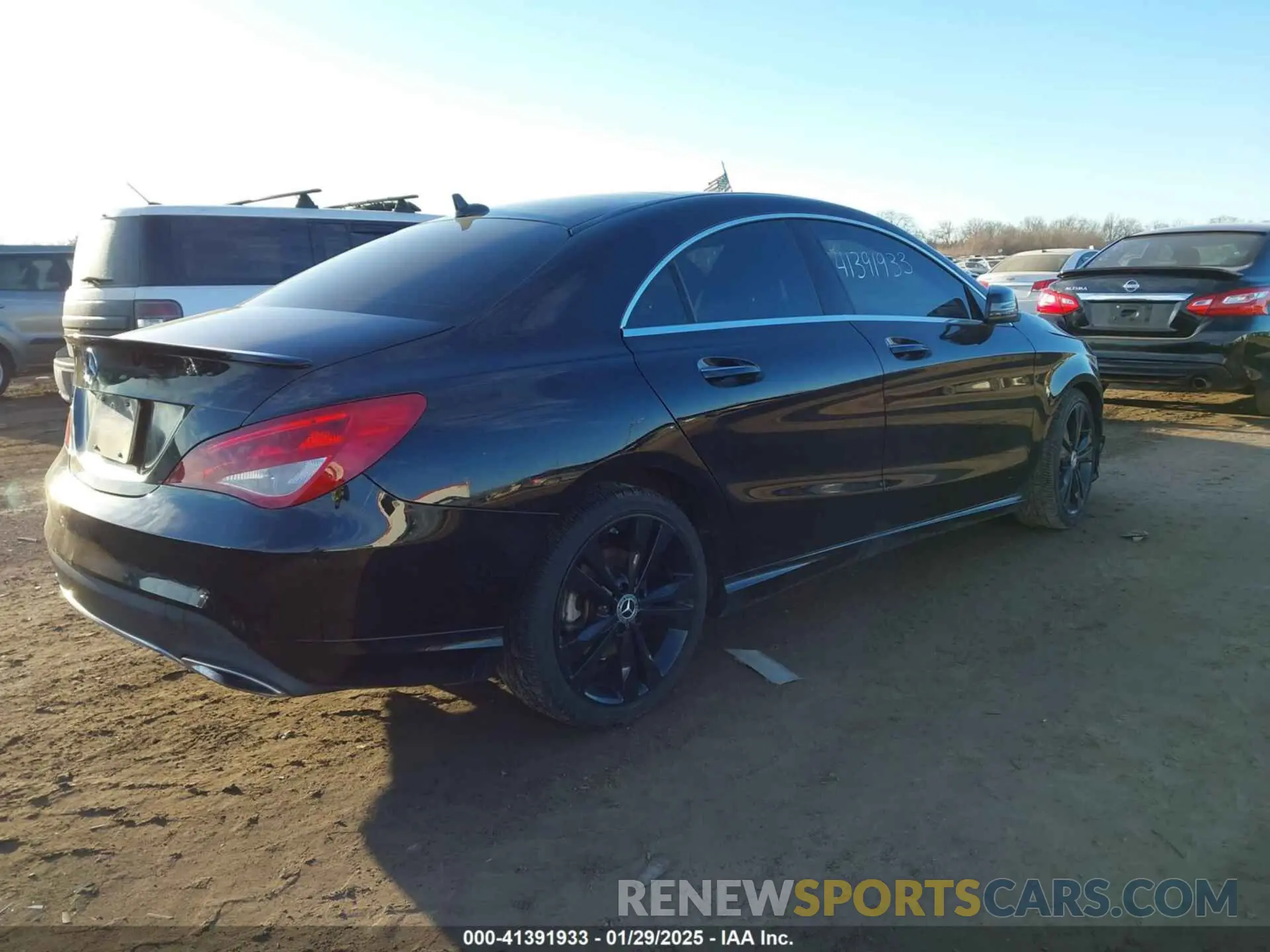 4 fotografías del automóvil dañado WDDSJ4GB9KN761559 MERCEDES-BENZ CLA 250 2019