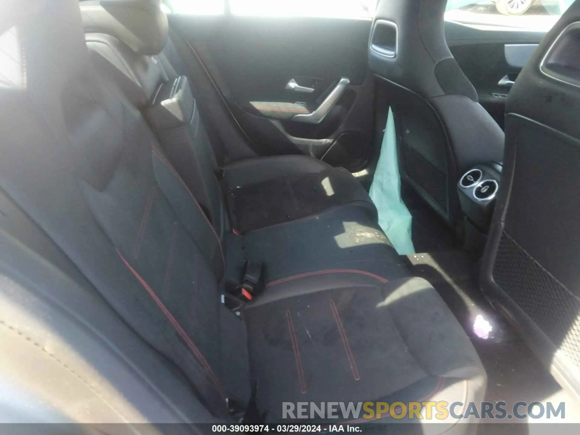 8 fotografías del automóvil dañado W1K5J4HB6LN115294 MERCEDES-BENZ CLA 250 2020