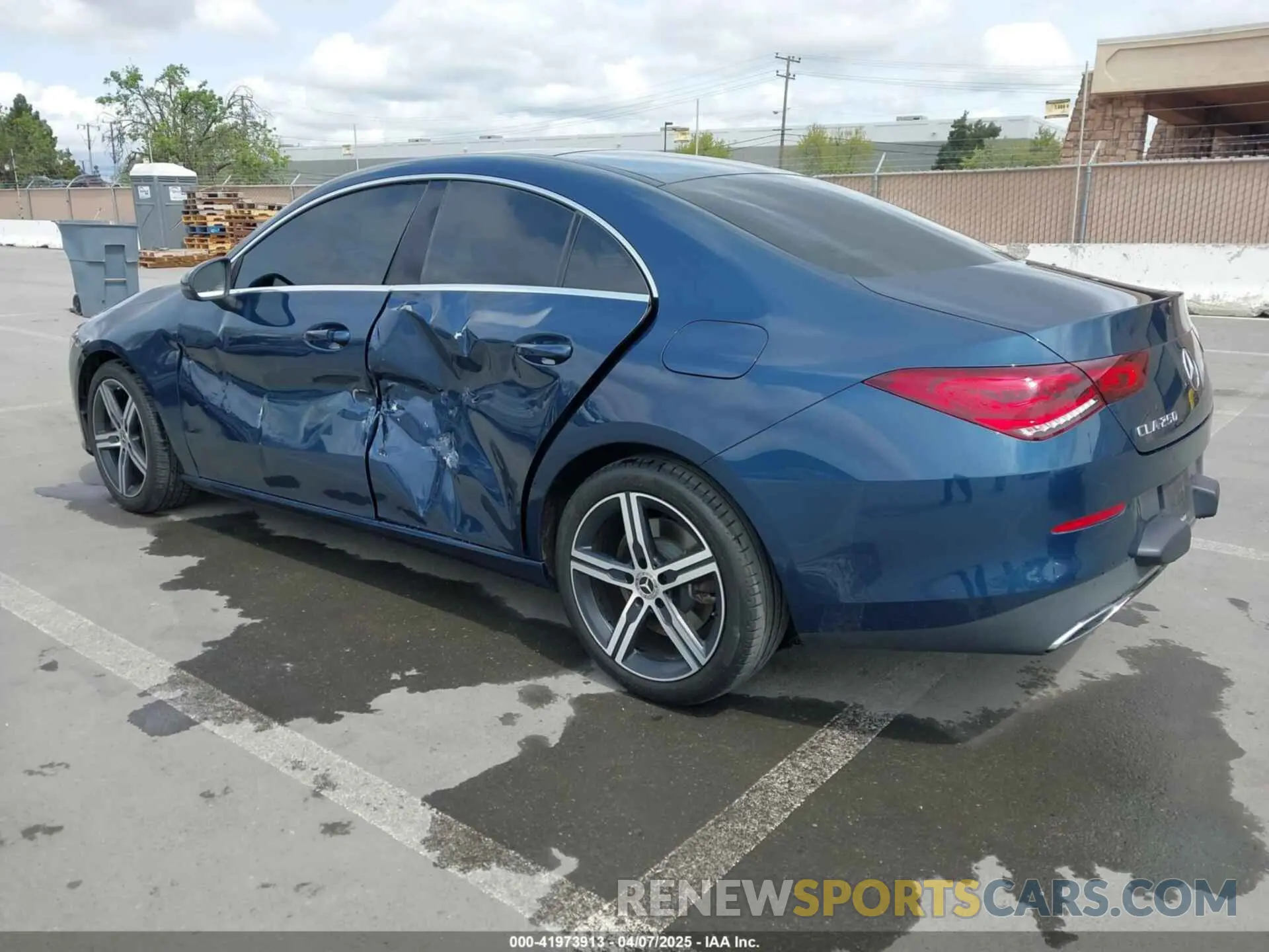 3 fotografías del automóvil dañado WDD5J4GB8LN061188 MERCEDES-BENZ CLA 250 2020