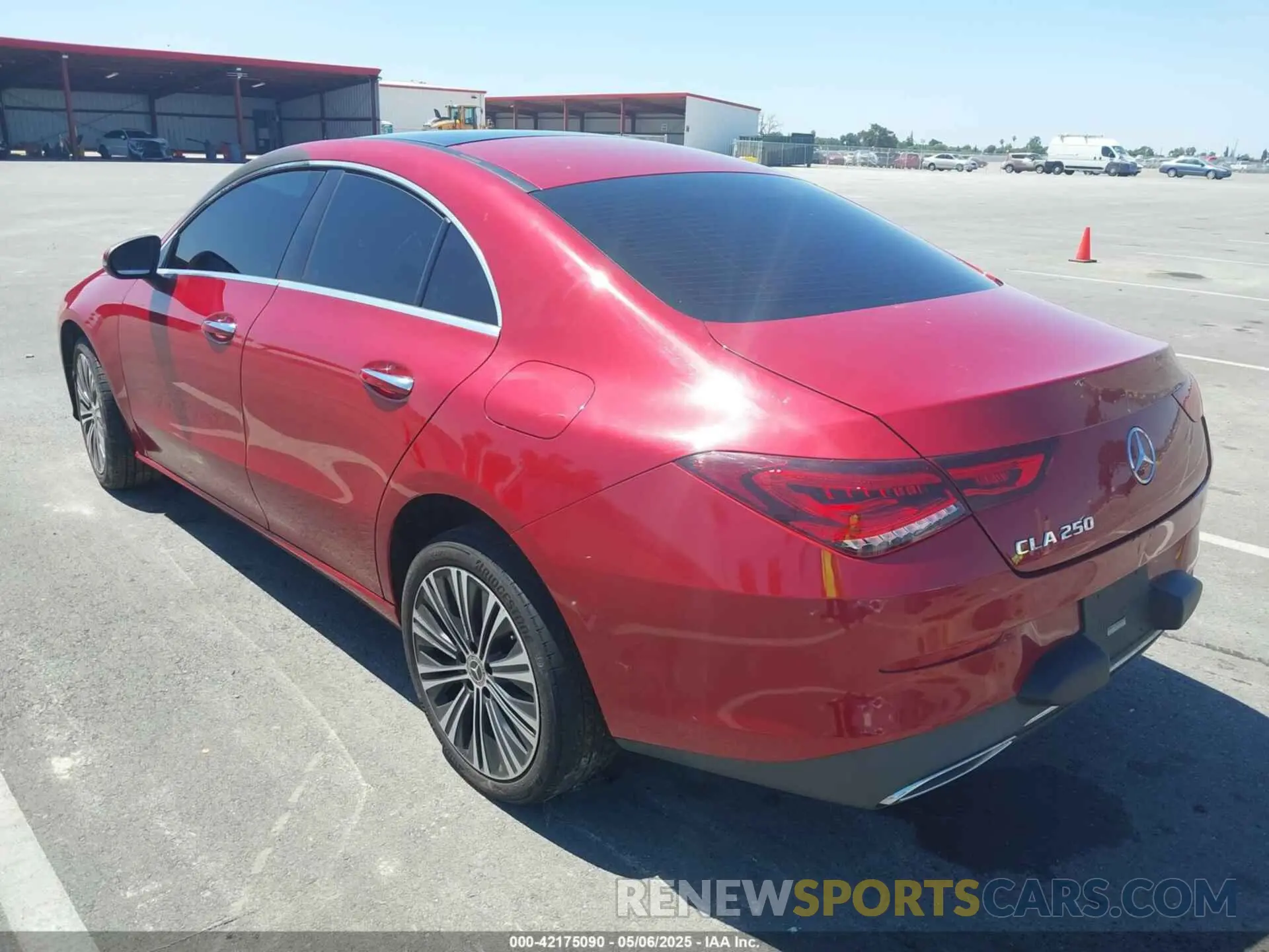 3 fotografías del automóvil dañado W1K5J4GB1MN201616 MERCEDES-BENZ CLA 250 2021