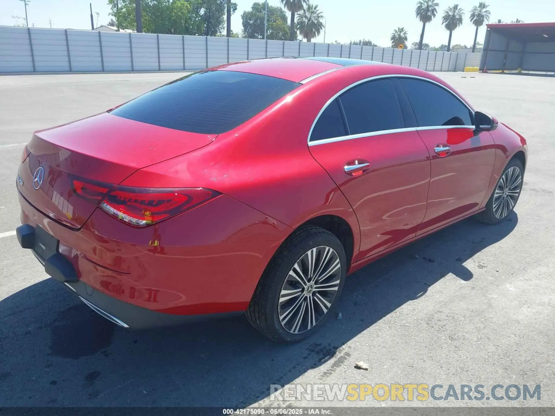 4 fotografías del automóvil dañado W1K5J4GB1MN201616 MERCEDES-BENZ CLA 250 2021