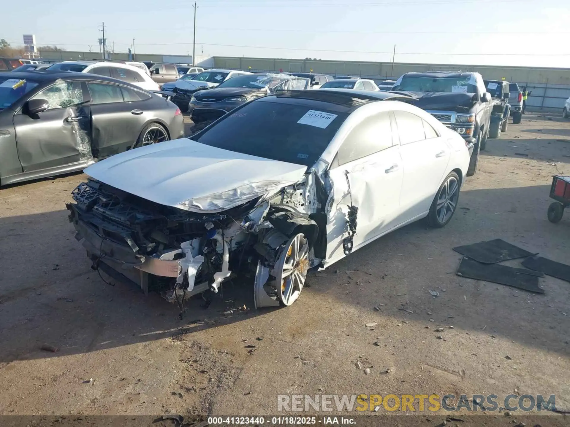 2 fotografías del automóvil dañado W1K5J4GB4MN231869 MERCEDES-BENZ CLA 250 2021