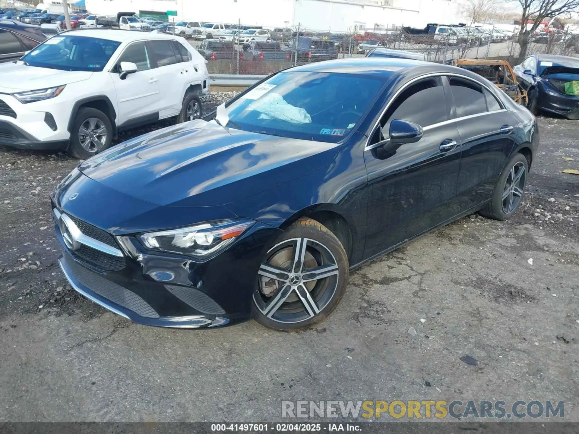 2 fotografías del automóvil dañado W1K5J4HB4MN216013 MERCEDES-BENZ CLA 250 2021