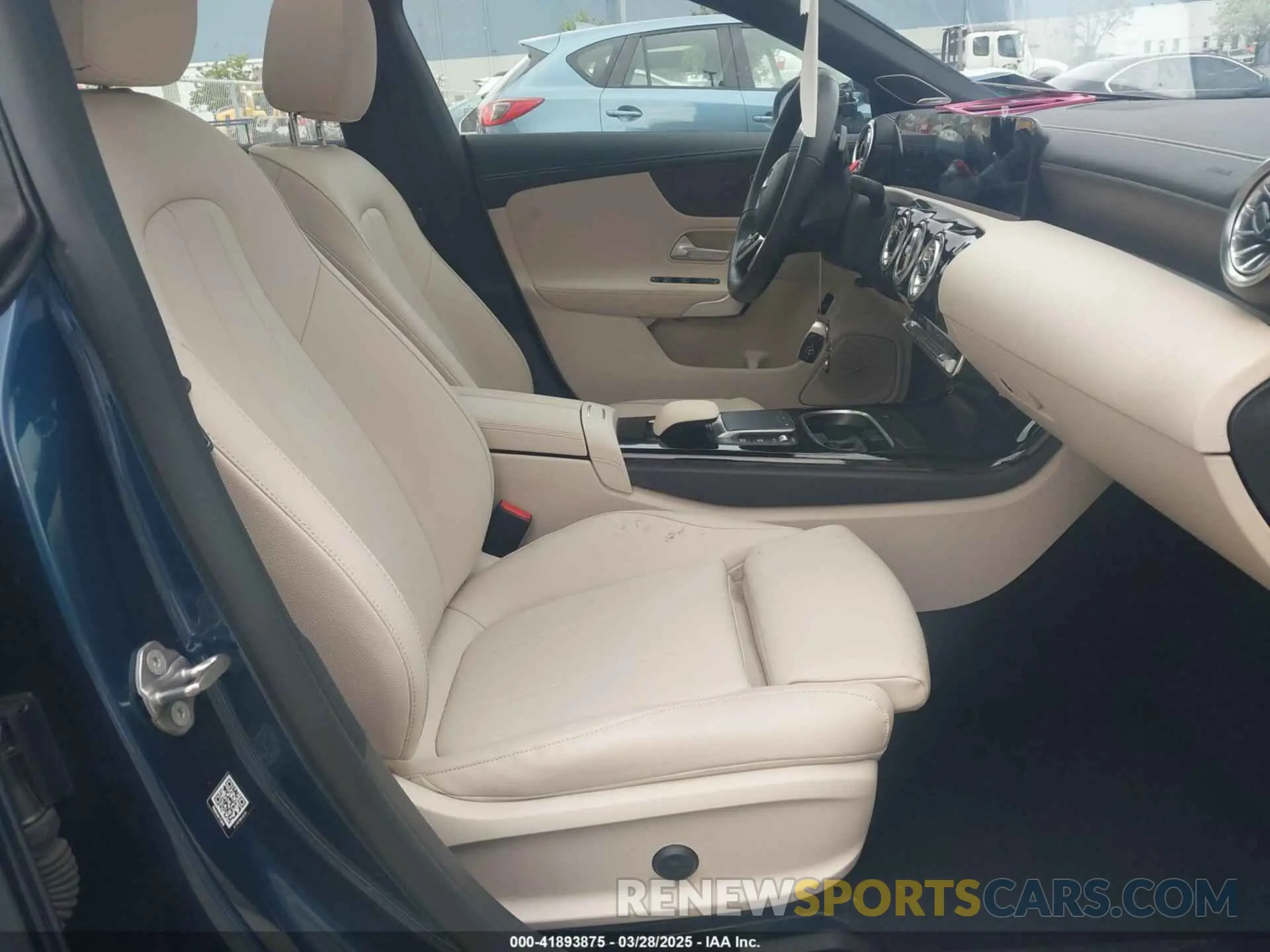 5 fotografías del automóvil dañado W1K5J4GB5NN250836 MERCEDES-BENZ CLA 250 COUPE 2022