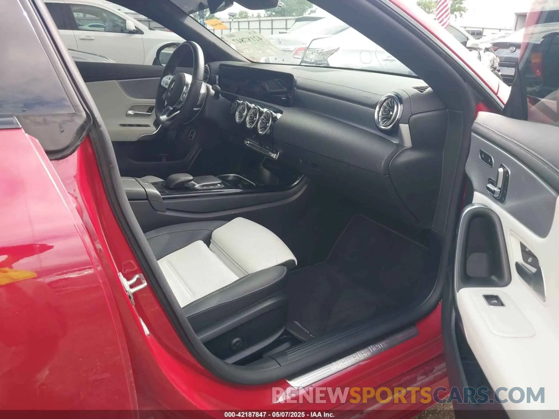 5 fotografías del automóvil dañado W1K5J4HB2NN286966 MERCEDES-BENZ CLA 250 COUPE 2022