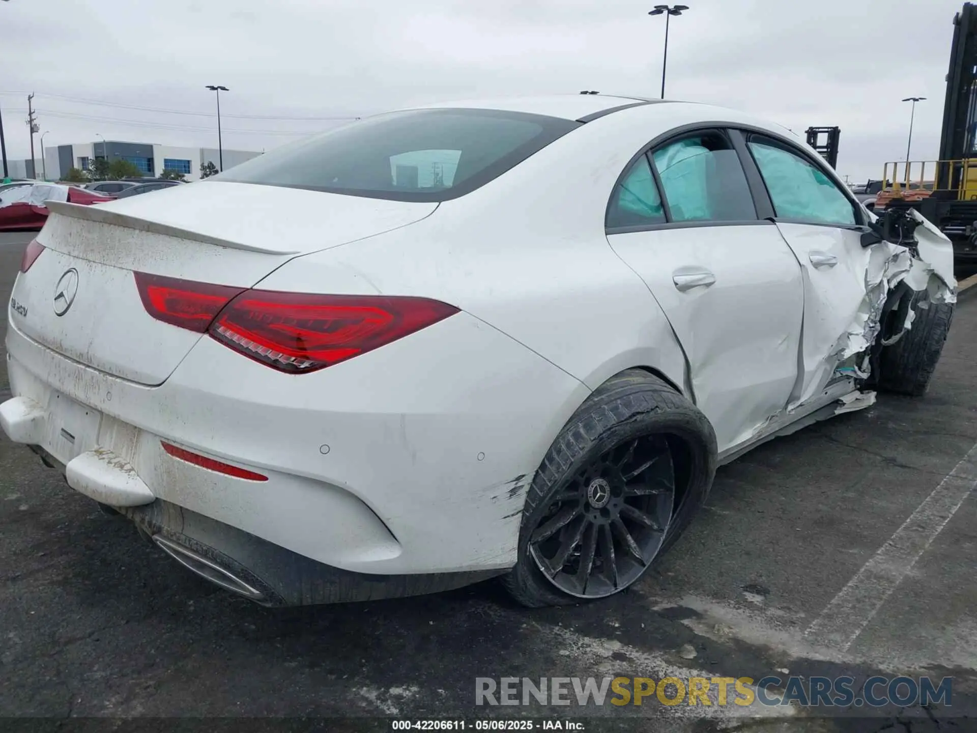 4 fotografías del automóvil dañado W1K5J4GB5PN368338 MERCEDES-BENZ CLA 250 COUPE 2023