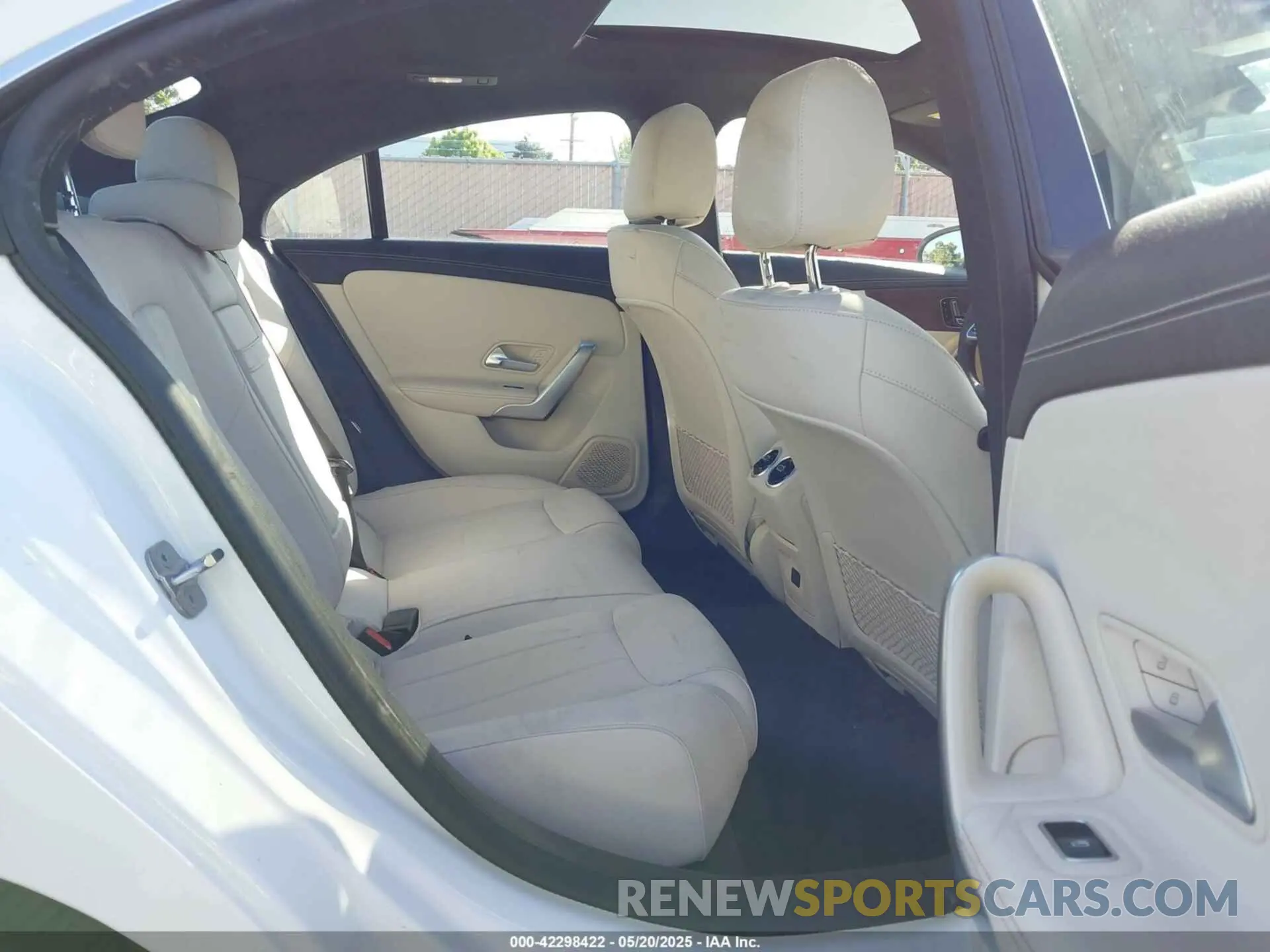 8 fotografías del automóvil dañado W1K5J4GB6PN412041 MERCEDES-BENZ CLA 250 COUPE 2023