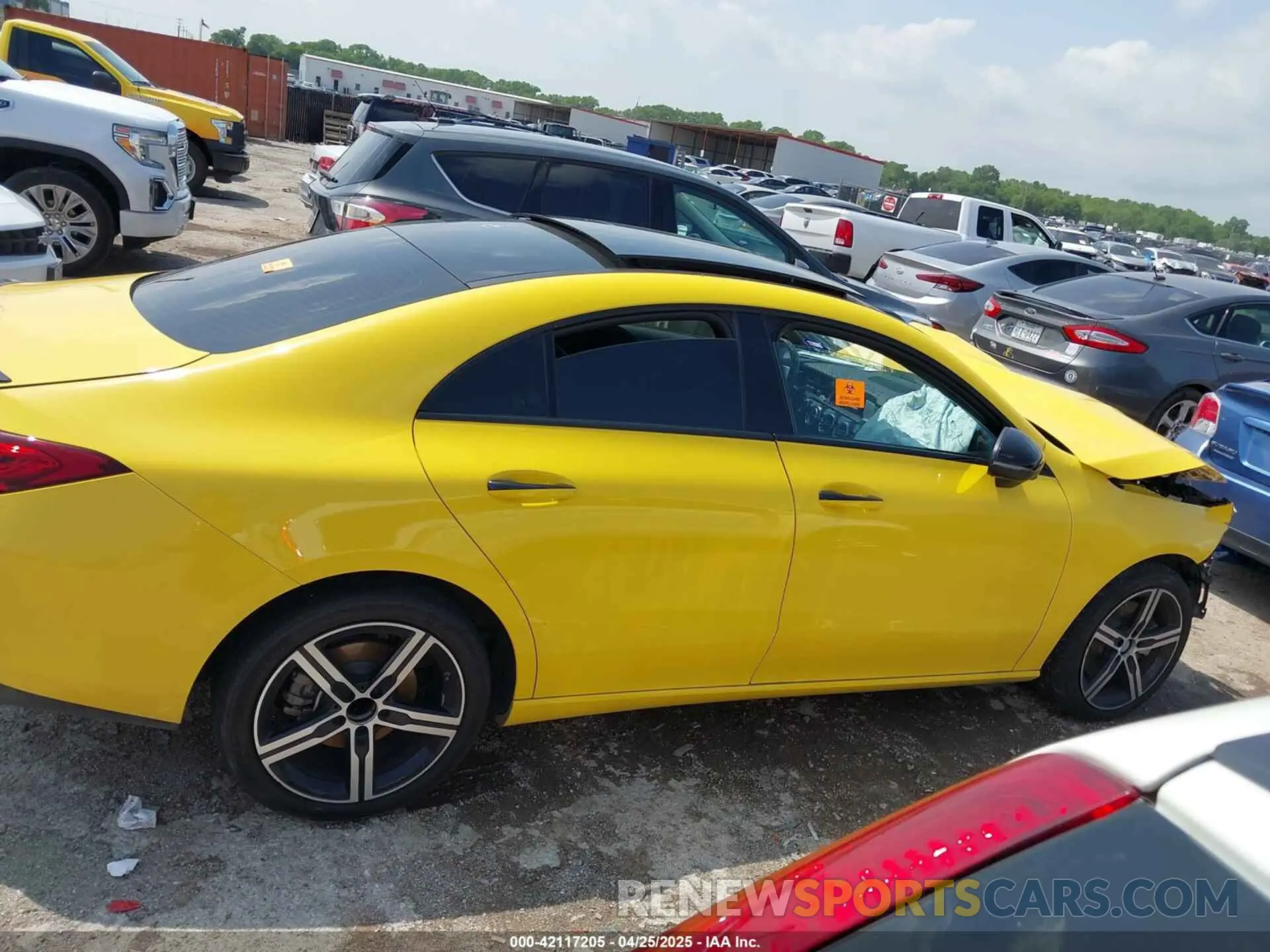 12 fotografías del automóvil dañado W1K5J4GB7PN353517 MERCEDES-BENZ CLA 250 COUPE 2023