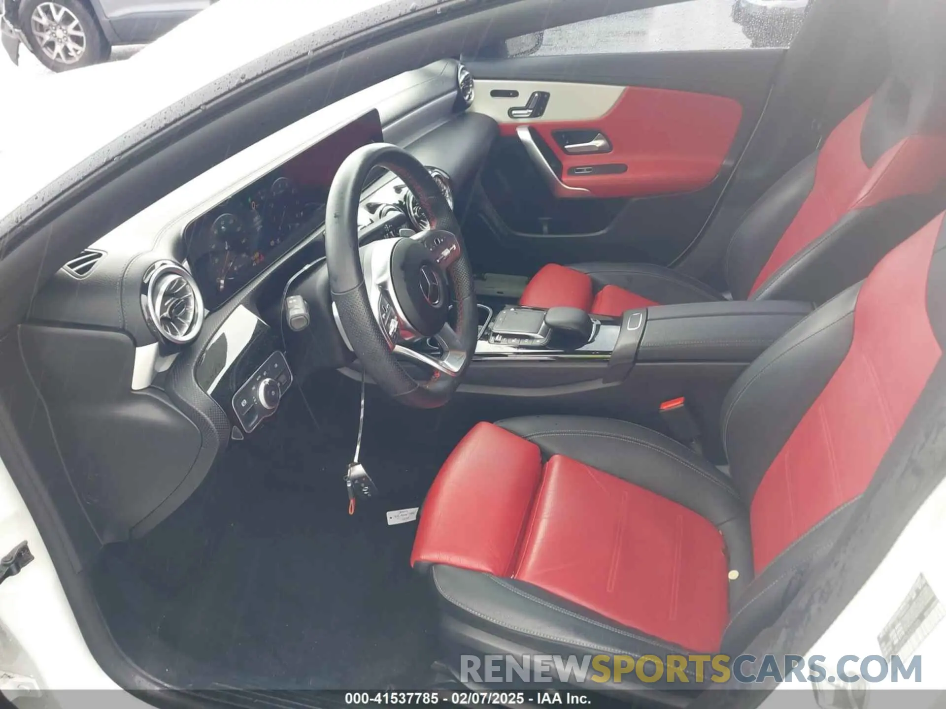 5 fotografías del automóvil dañado W1K5J4GBXPN332290 MERCEDES-BENZ CLA 250 COUPE 2023