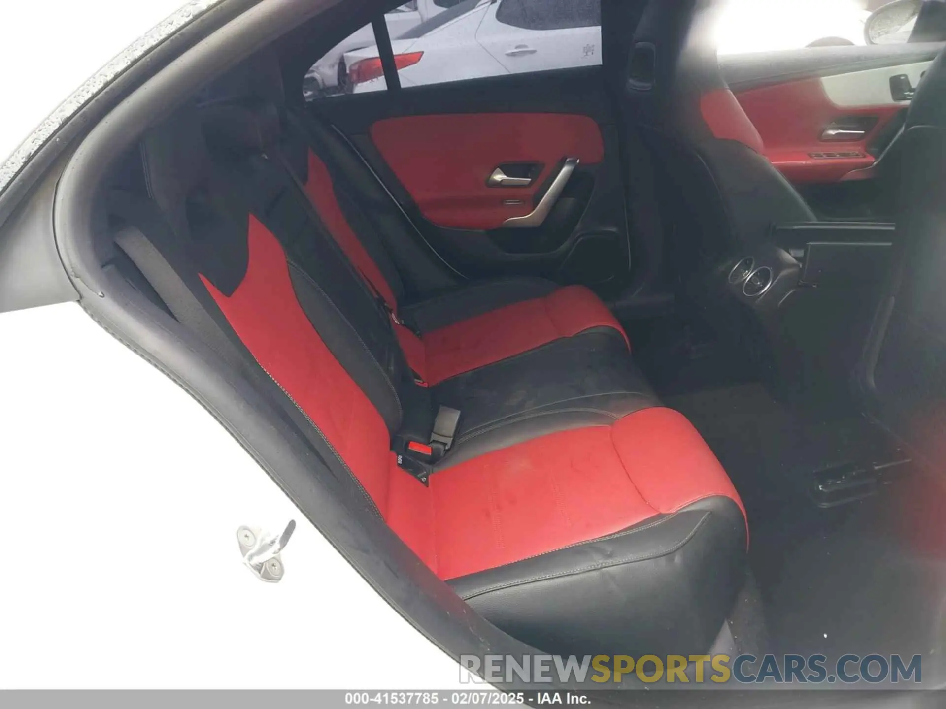 8 fotografías del automóvil dañado W1K5J4GBXPN332290 MERCEDES-BENZ CLA 250 COUPE 2023