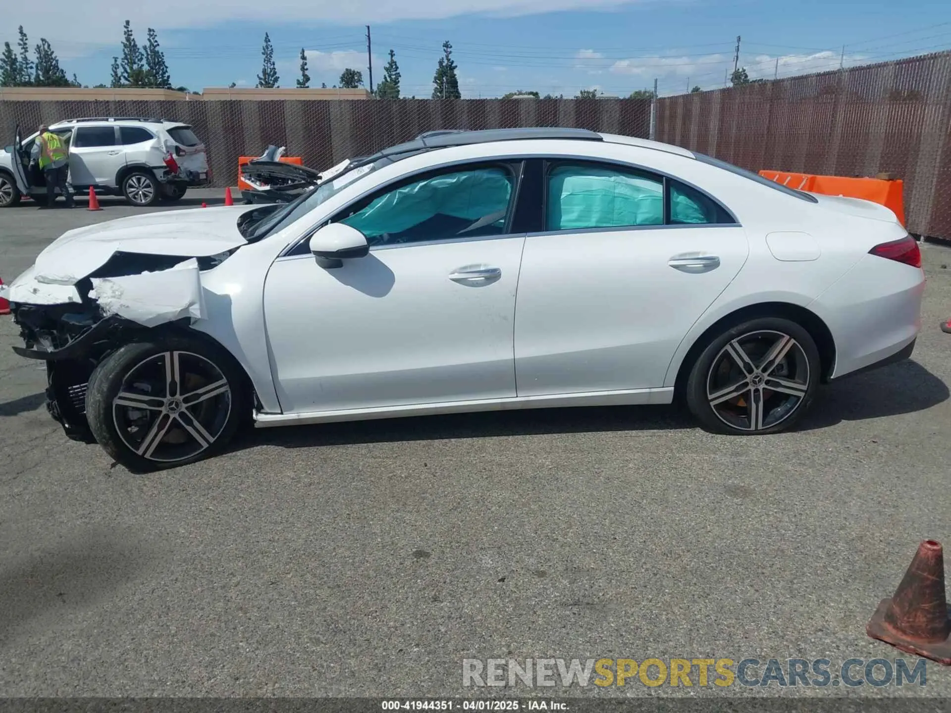 14 fotografías del automóvil dañado W1K5J4HB5PN360092 MERCEDES-BENZ CLA 250 COUPE 2023