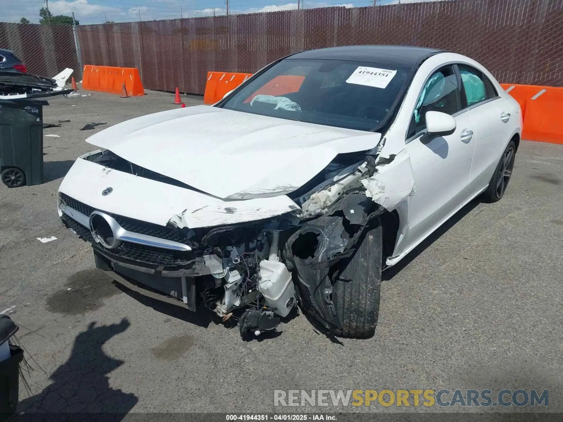 2 fotografías del automóvil dañado W1K5J4HB5PN360092 MERCEDES-BENZ CLA 250 COUPE 2023