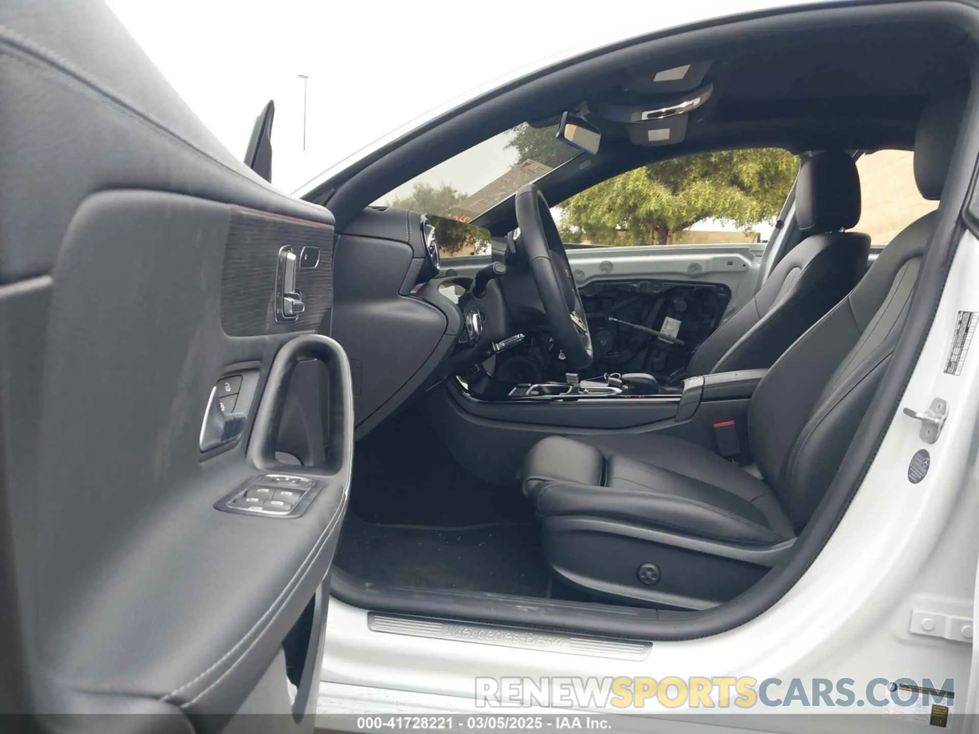 5 fotografías del automóvil dañado W1K5J4HB9PN414557 MERCEDES-BENZ CLA 250 COUPE 2023