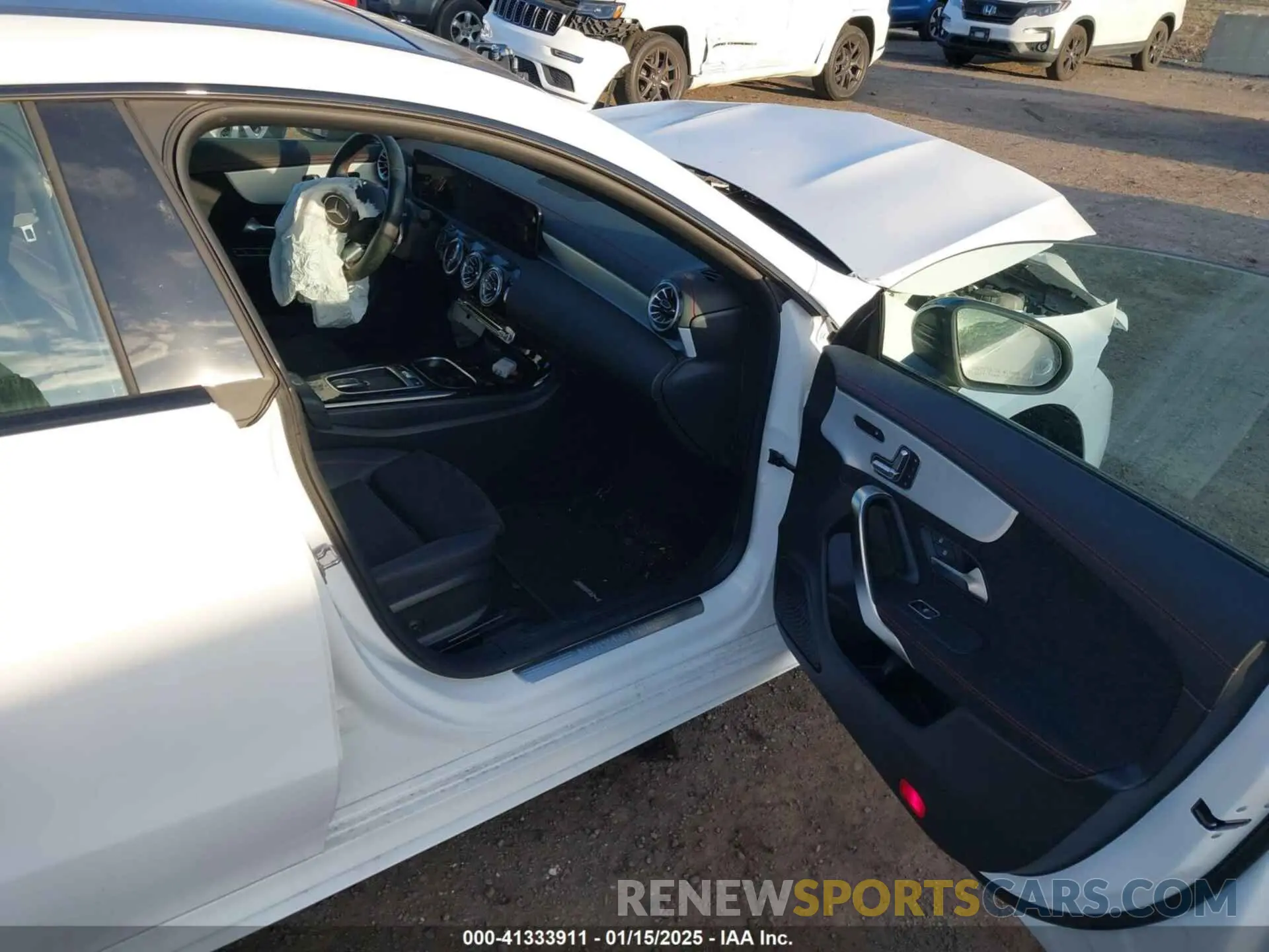 5 fotografías del automóvil dañado W1K5J4HB7RN450668 MERCEDES-BENZ CLA 250 COUPE 2024