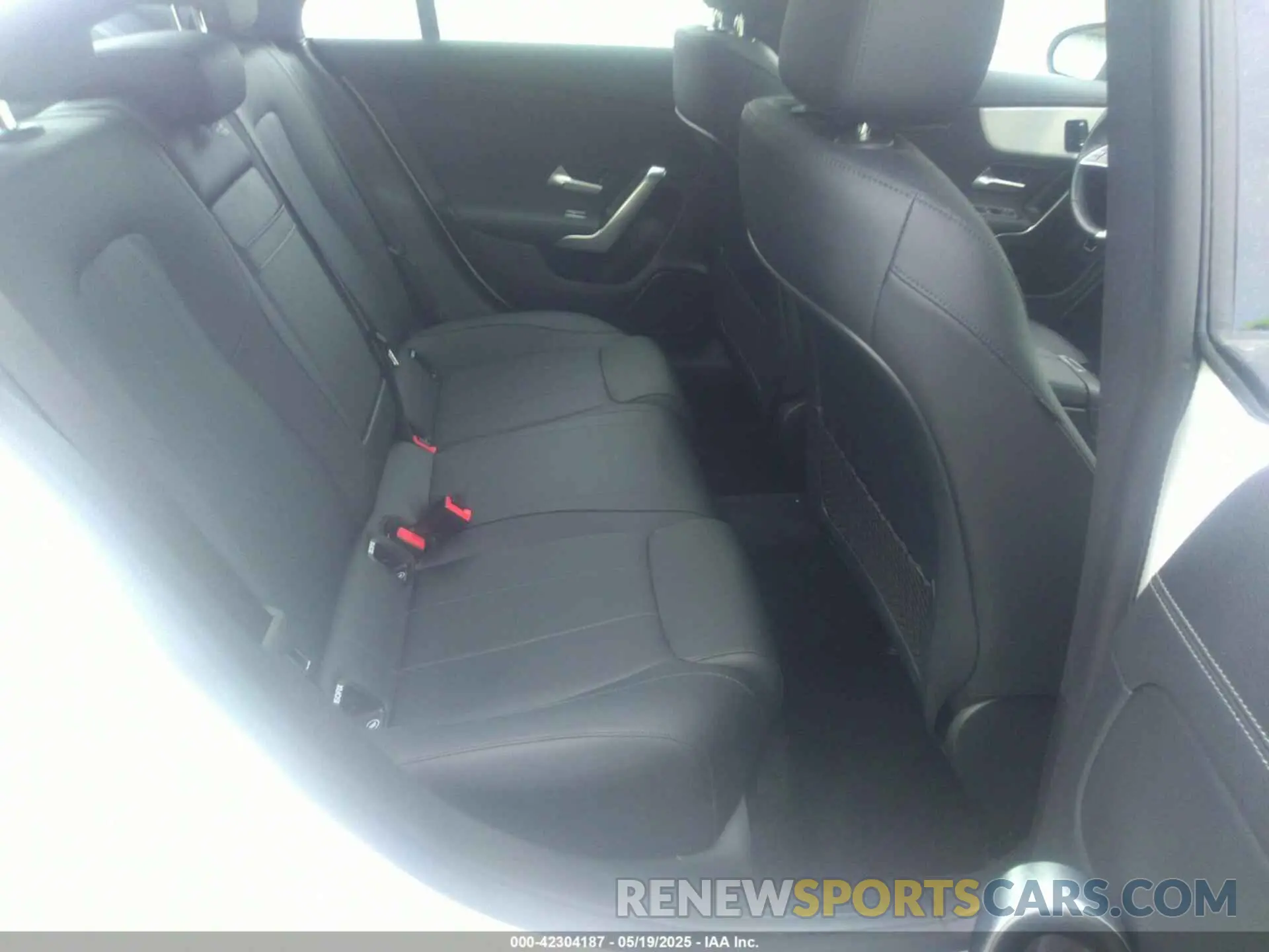 8 fotografías del automóvil dañado W1K5J4GB0SN522298 MERCEDES-BENZ CLA 250 COUPE 2025