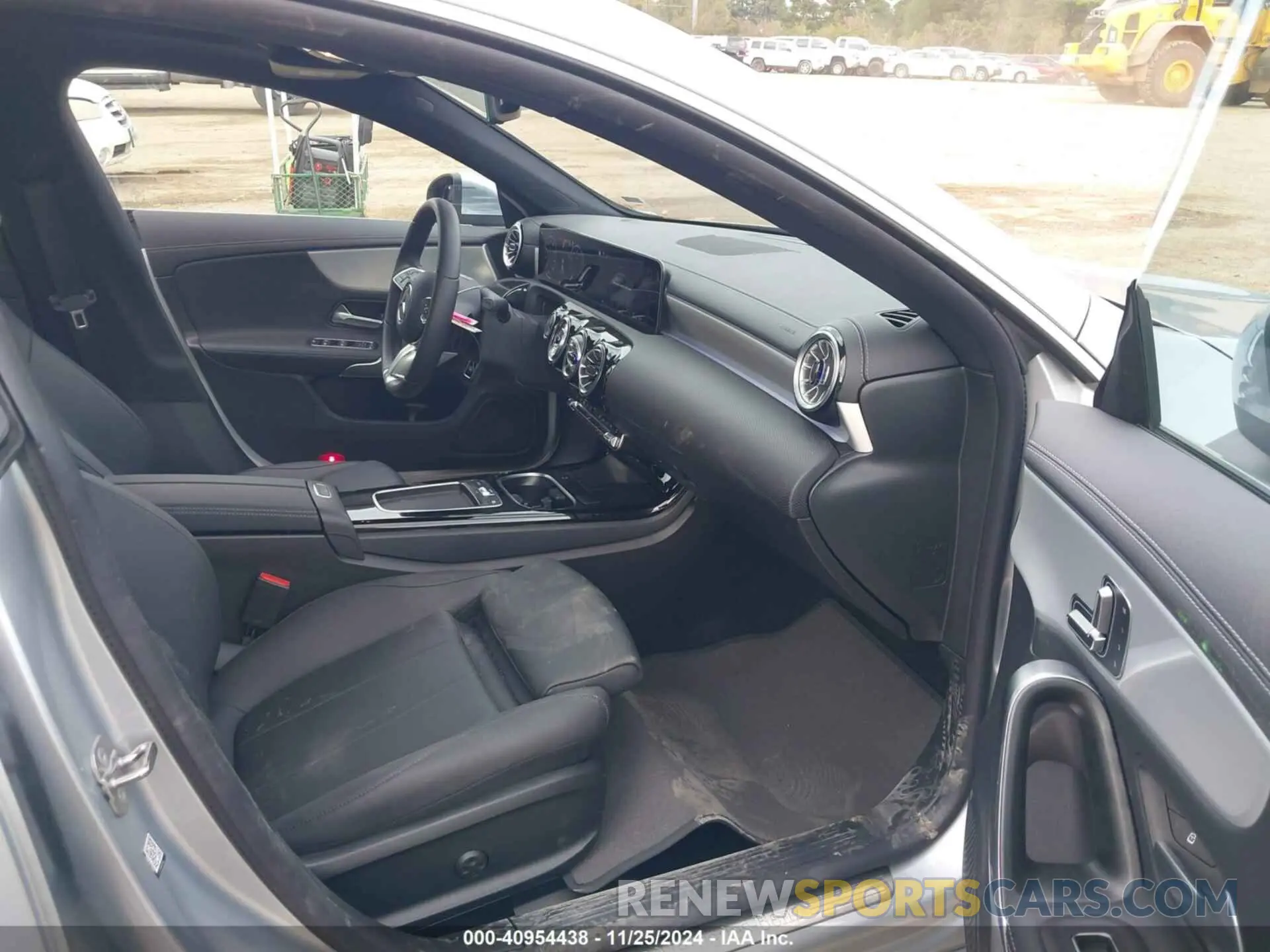 5 fotografías del automóvil dañado W1K5J4GB1SN511293 MERCEDES-BENZ CLA 250 COUPE 2025