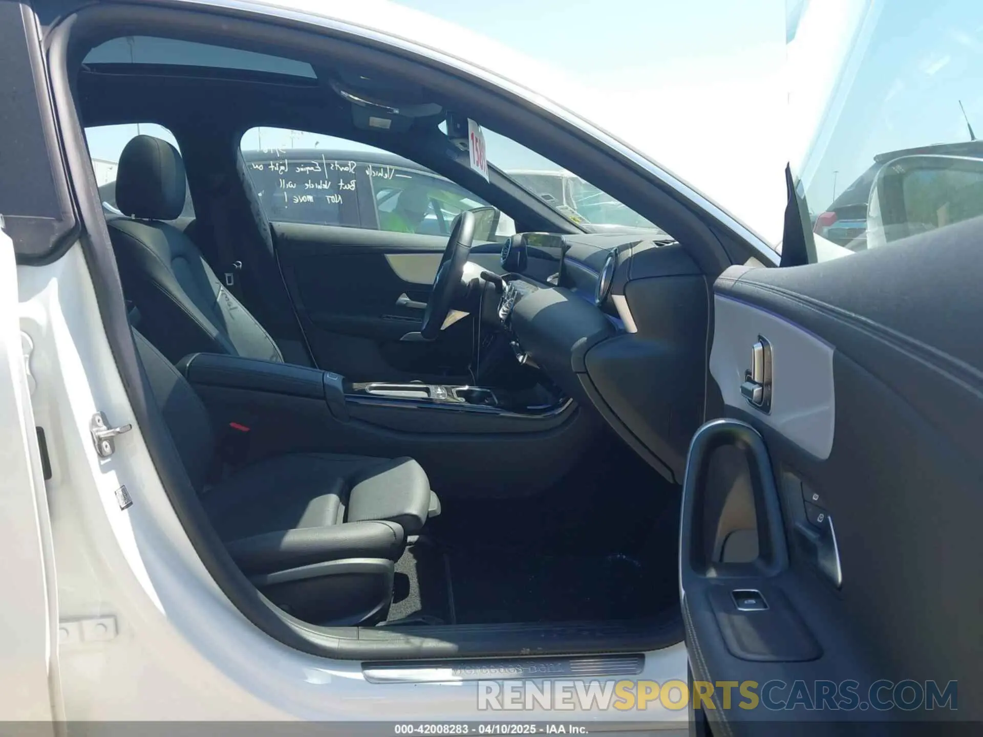 5 fotografías del automóvil dañado W1K5J4GB4SN515760 MERCEDES-BENZ CLA 250 COUPE 2025