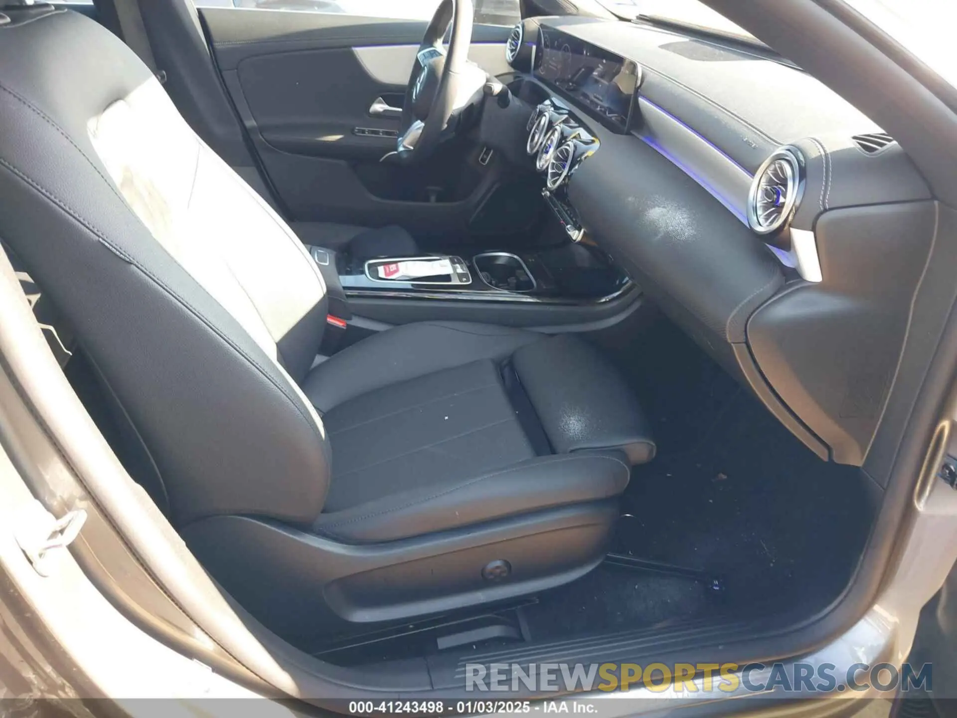 5 fotografías del automóvil dañado W1K5J4GB6SN515209 MERCEDES-BENZ CLA 250 COUPE 2025
