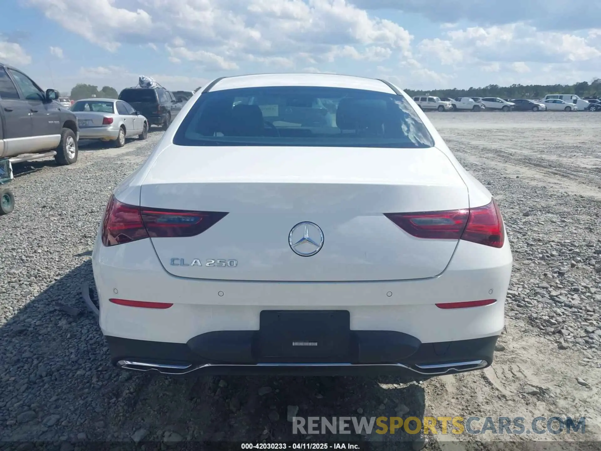 16 fotografías del automóvil dañado W1K5J4GBXSN512345 MERCEDES-BENZ CLA 250 COUPE 2025