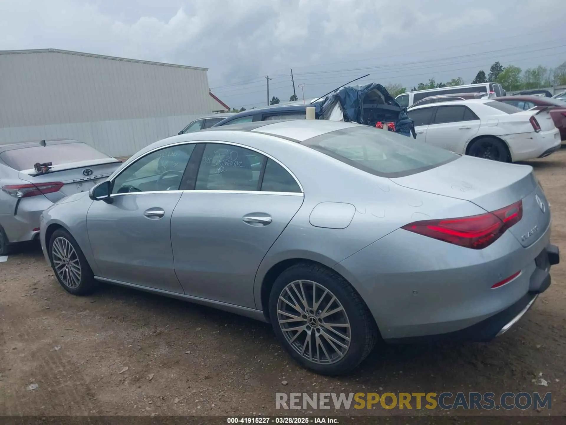 14 fotografías del automóvil dañado W1K5J4HB1SN512457 MERCEDES-BENZ CLA 250 COUPE 2025