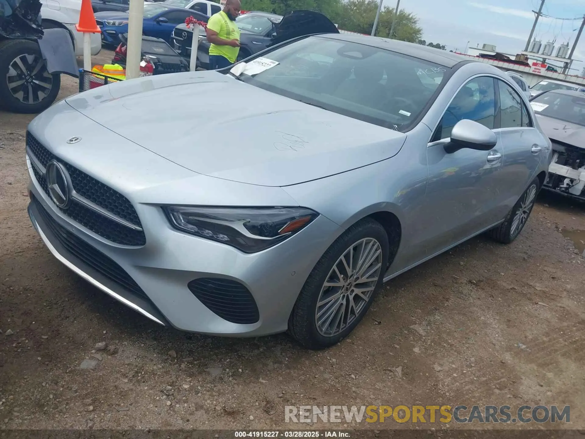 2 fotografías del automóvil dañado W1K5J4HB1SN512457 MERCEDES-BENZ CLA 250 COUPE 2025
