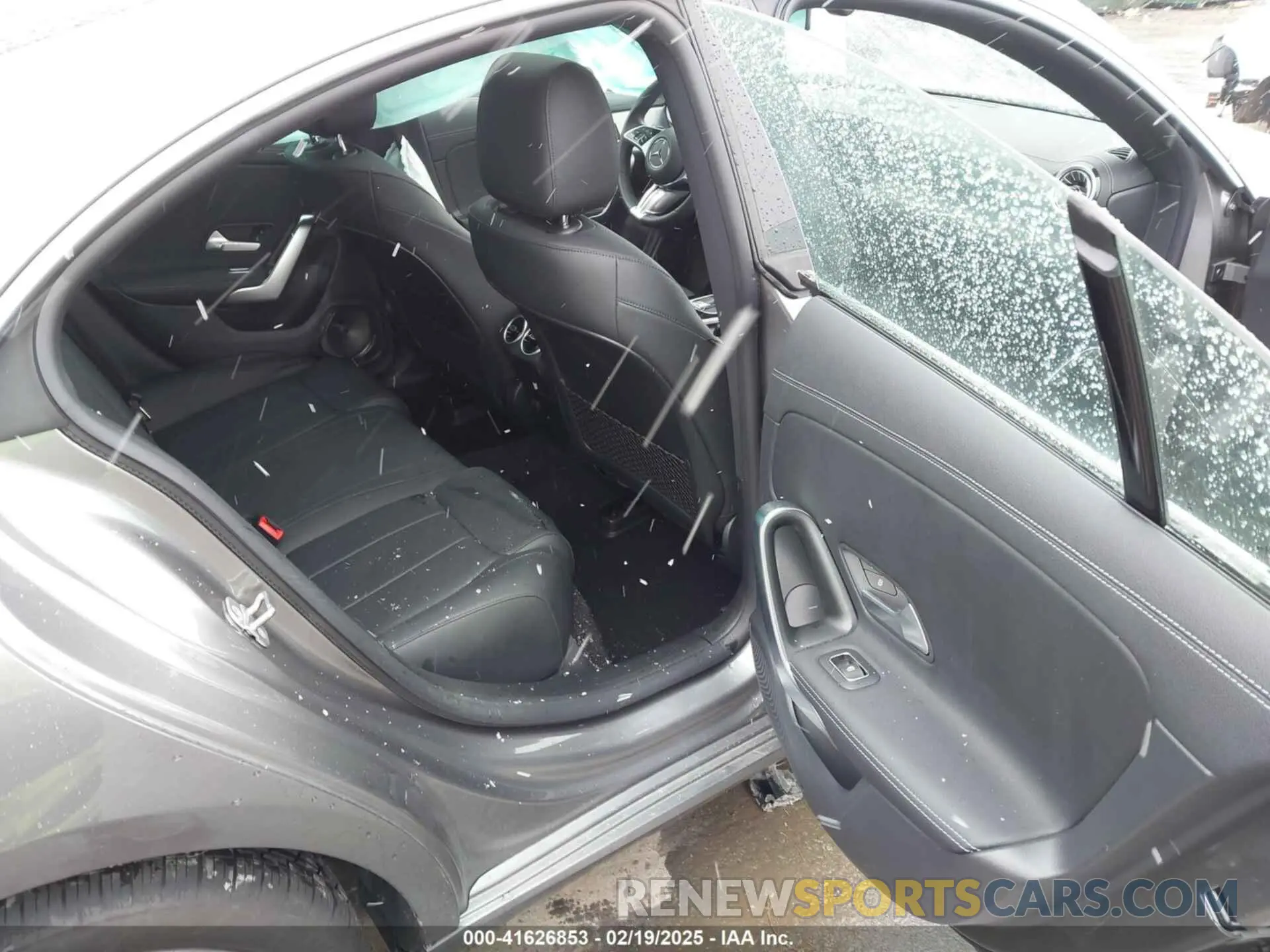 8 fotografías del automóvil dañado W1K5J4HB2SN521541 MERCEDES-BENZ CLA 250 COUPE 2025