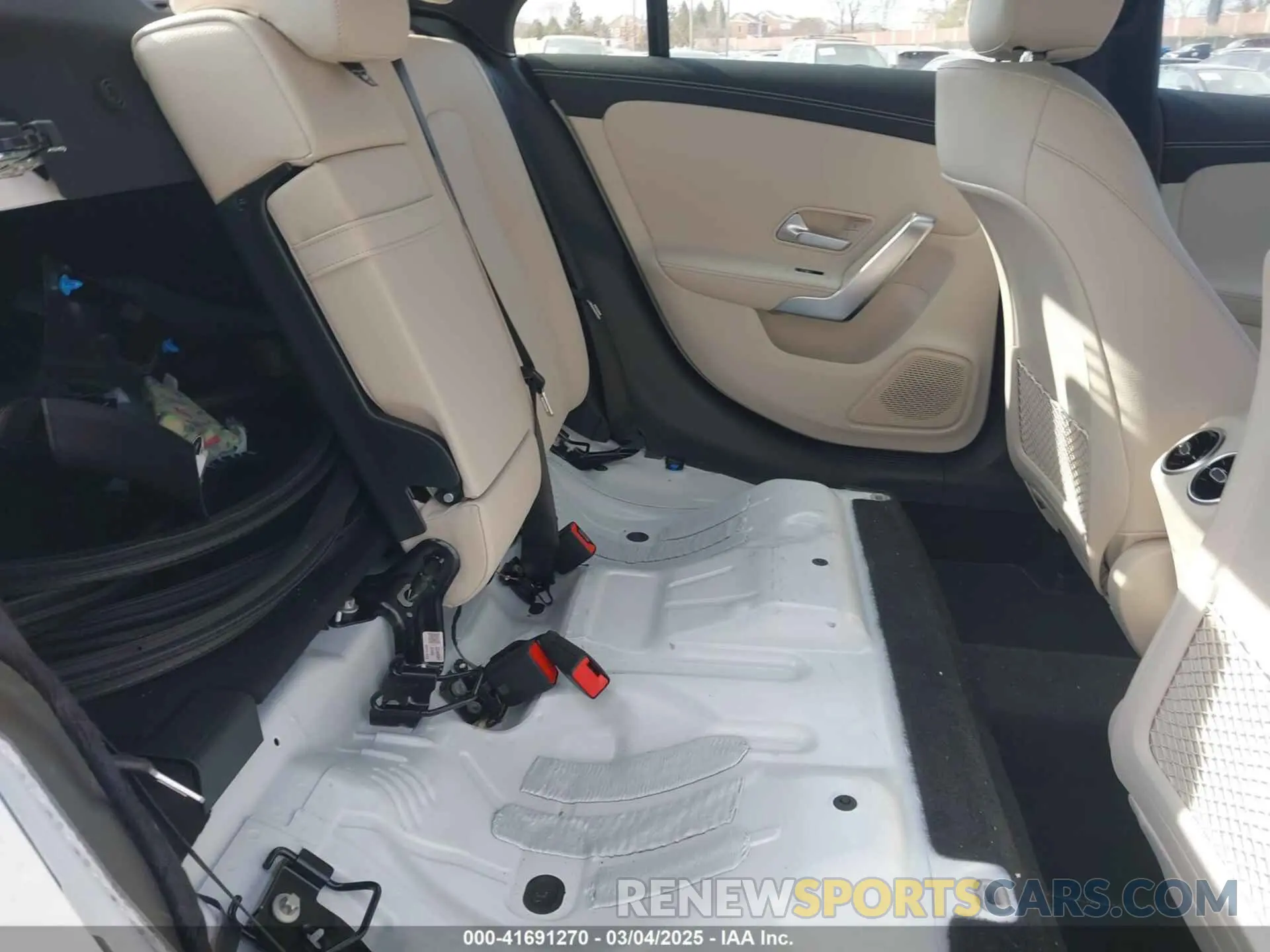 8 fotografías del automóvil dañado W1K5J4HB5SN499292 MERCEDES-BENZ CLA 250 COUPE 2025