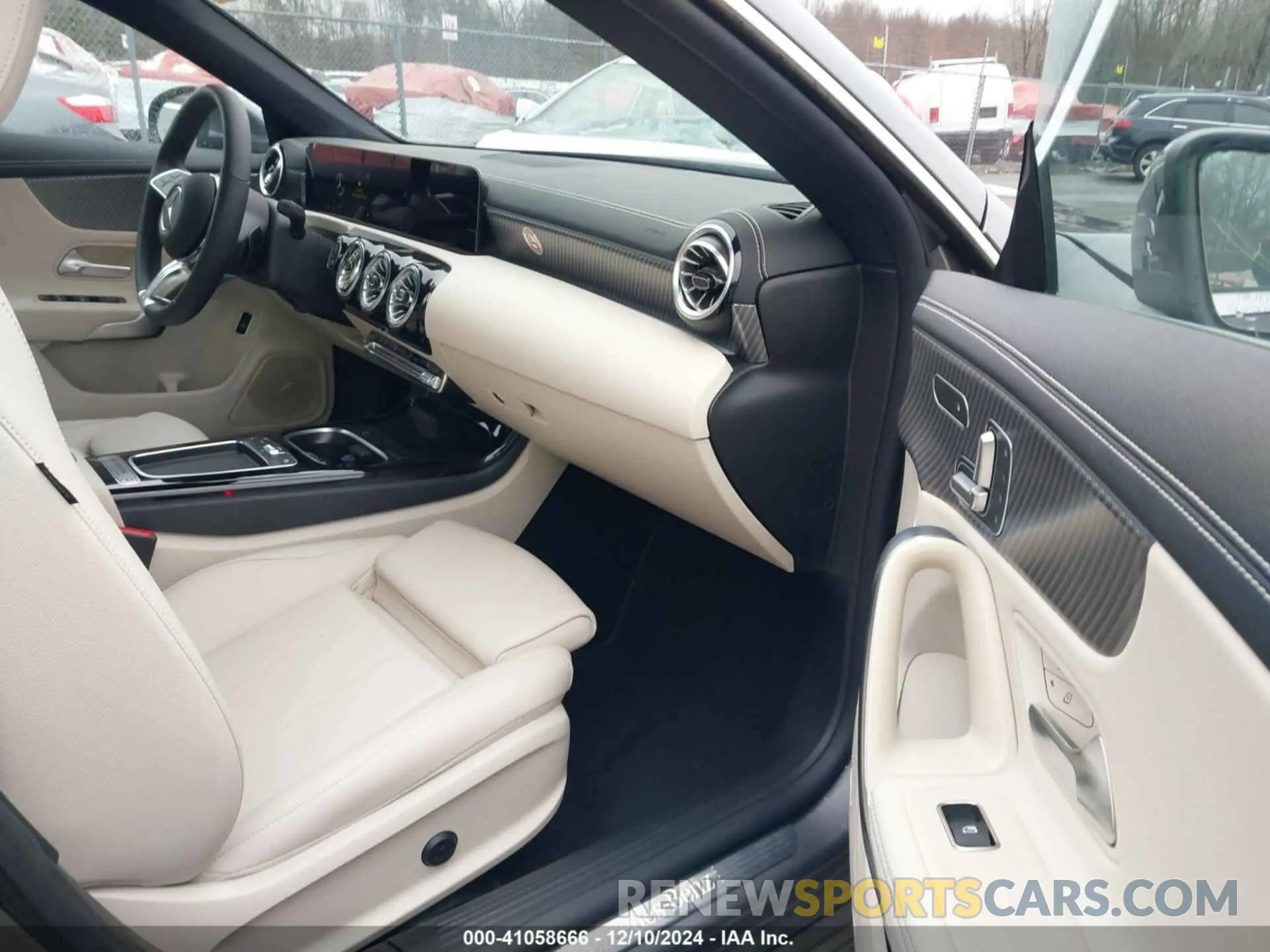 5 fotografías del automóvil dañado W1K5J4HB8SN509233 MERCEDES-BENZ CLA 250 COUPE 2025