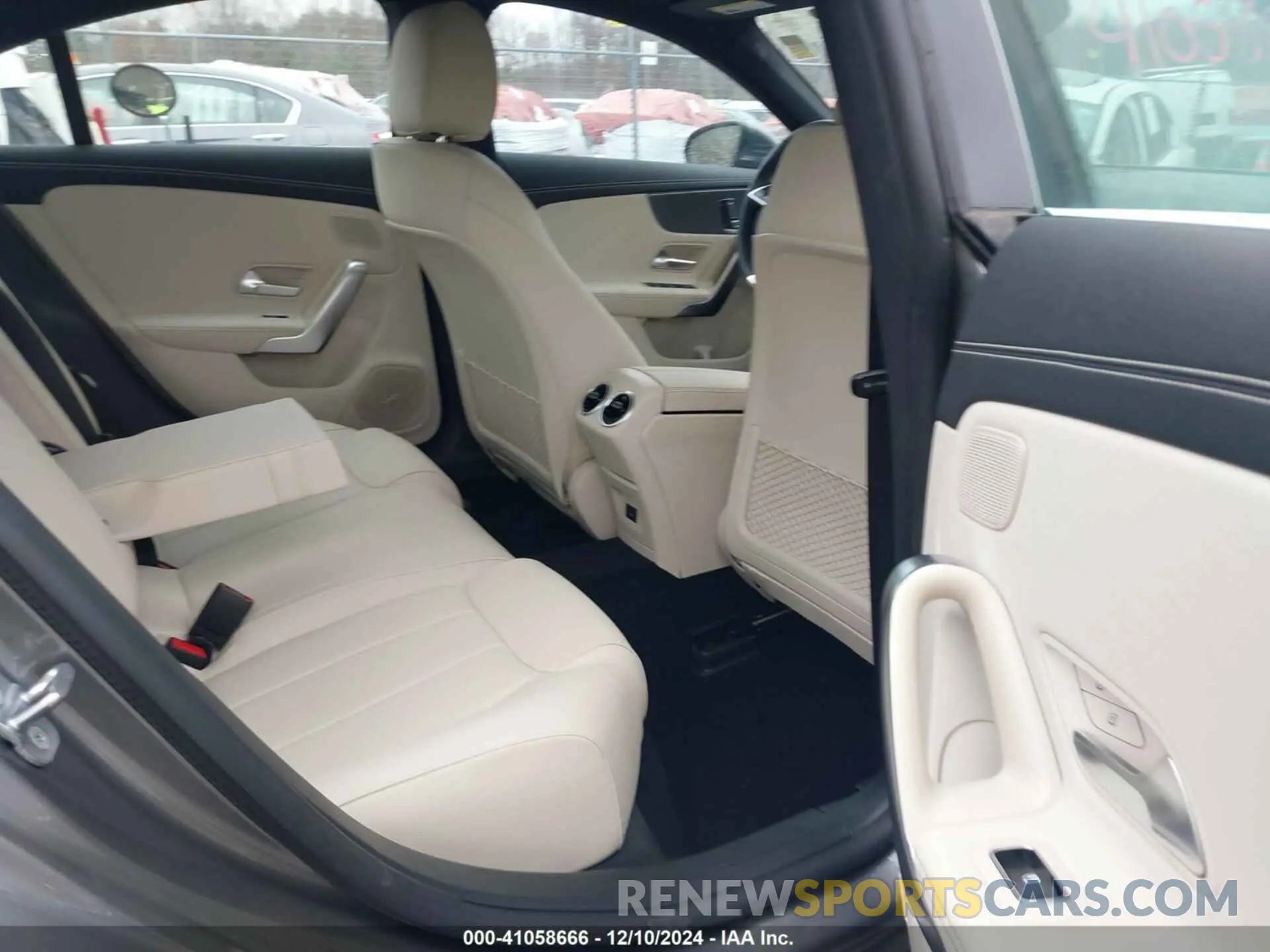 8 fotografías del automóvil dañado W1K5J4HB8SN509233 MERCEDES-BENZ CLA 250 COUPE 2025