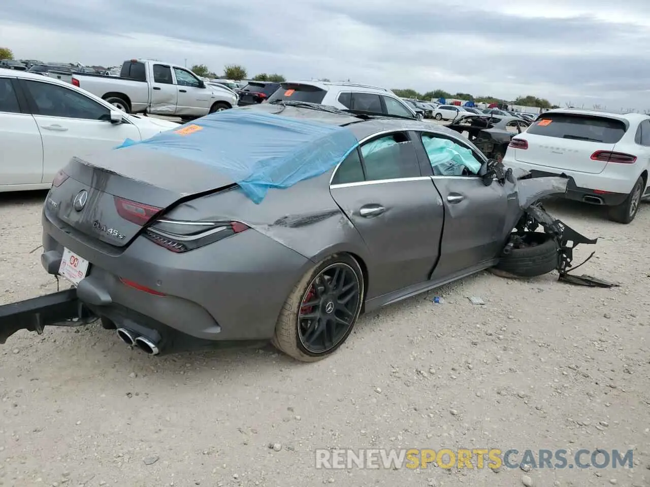 3 fotografías del automóvil dañado W1K5J5EBXRN443501 MERCEDES-BENZ CLA AMG 45 2024
