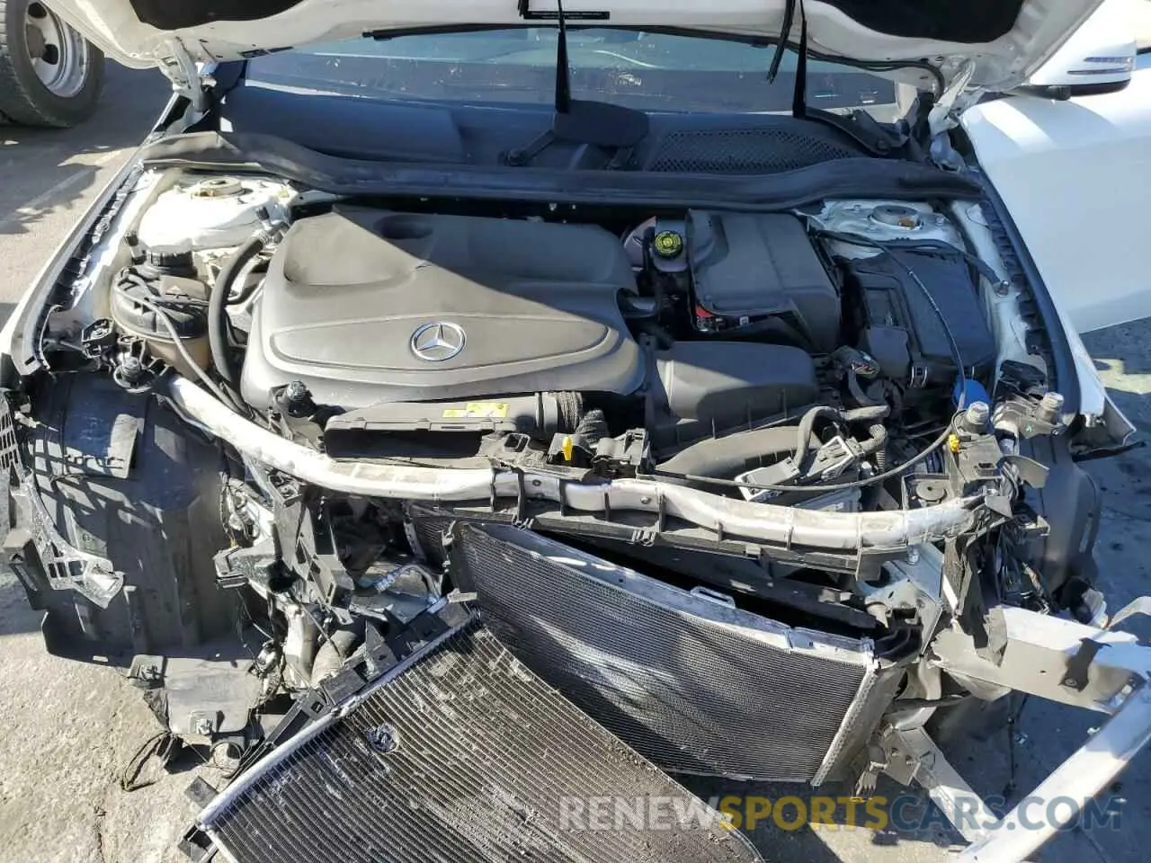 11 fotografías del automóvil dañado WDDSJ4EB0KN719977 MERCEDES-BENZ CLA-CLASS 2019